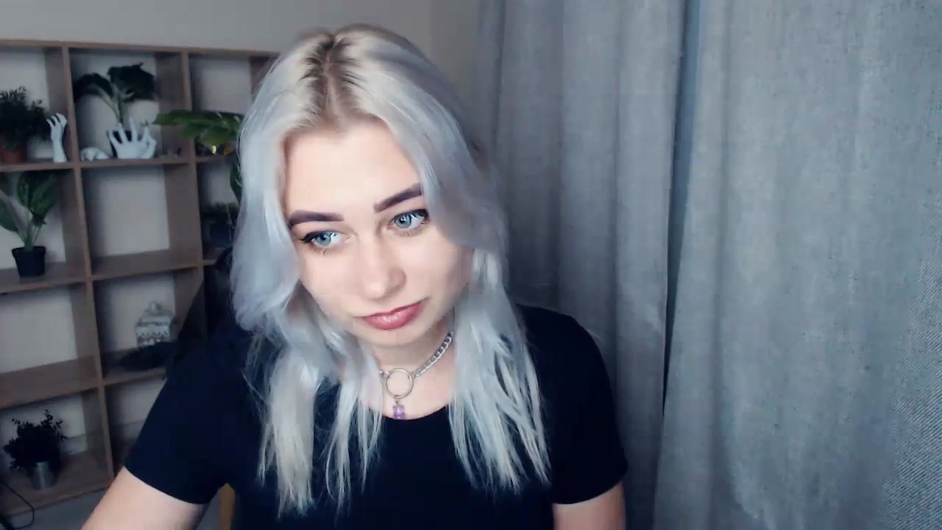 Gallery image thumbnail from Kukla_kolduna's myfreecams stream on, 01/12/2024, 17:38 image 16 of 20