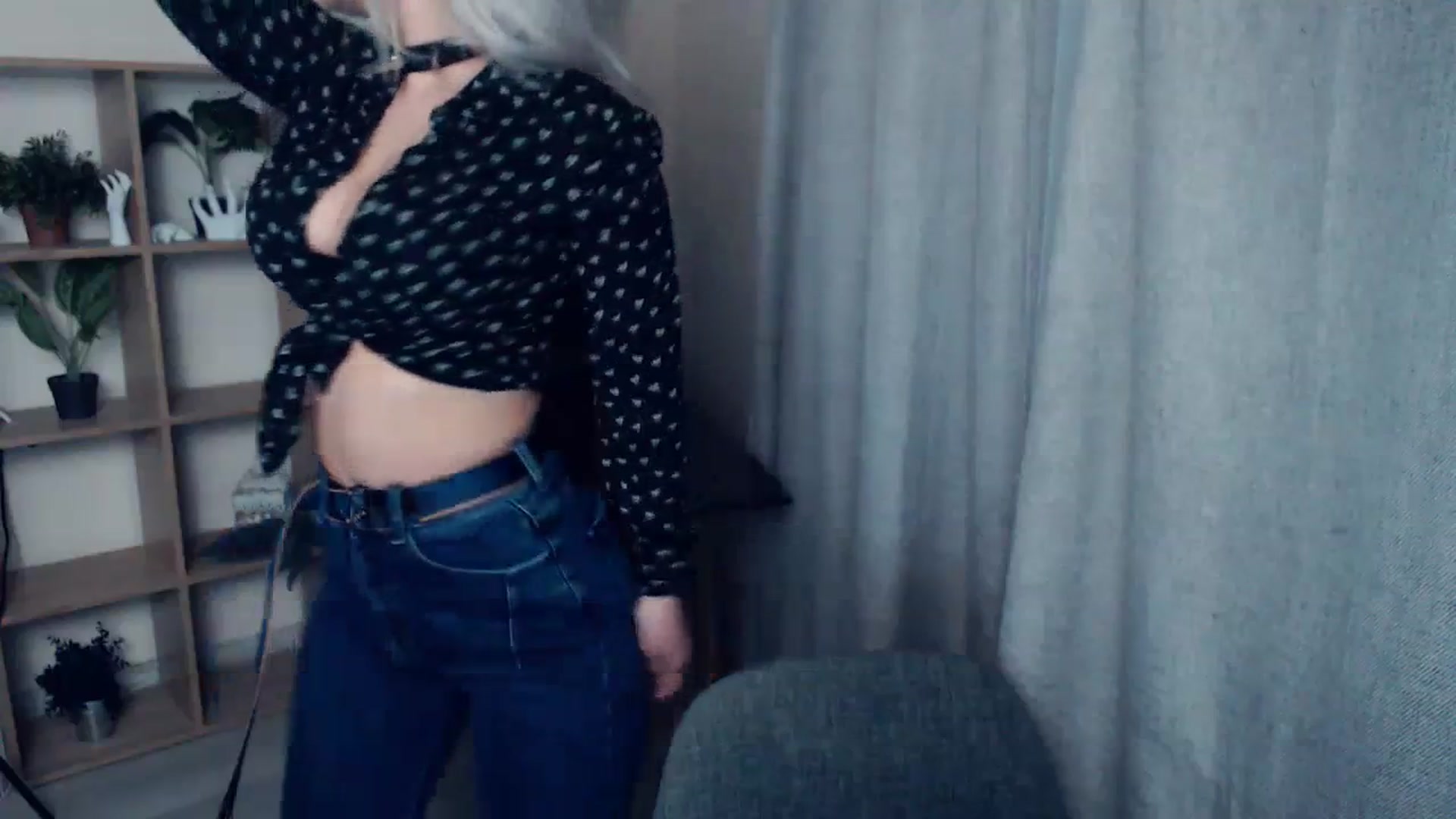 Gallery image thumbnail from Kukla_kolduna's myfreecams stream on, 01/13/2024, 16:20 image 14 of 20