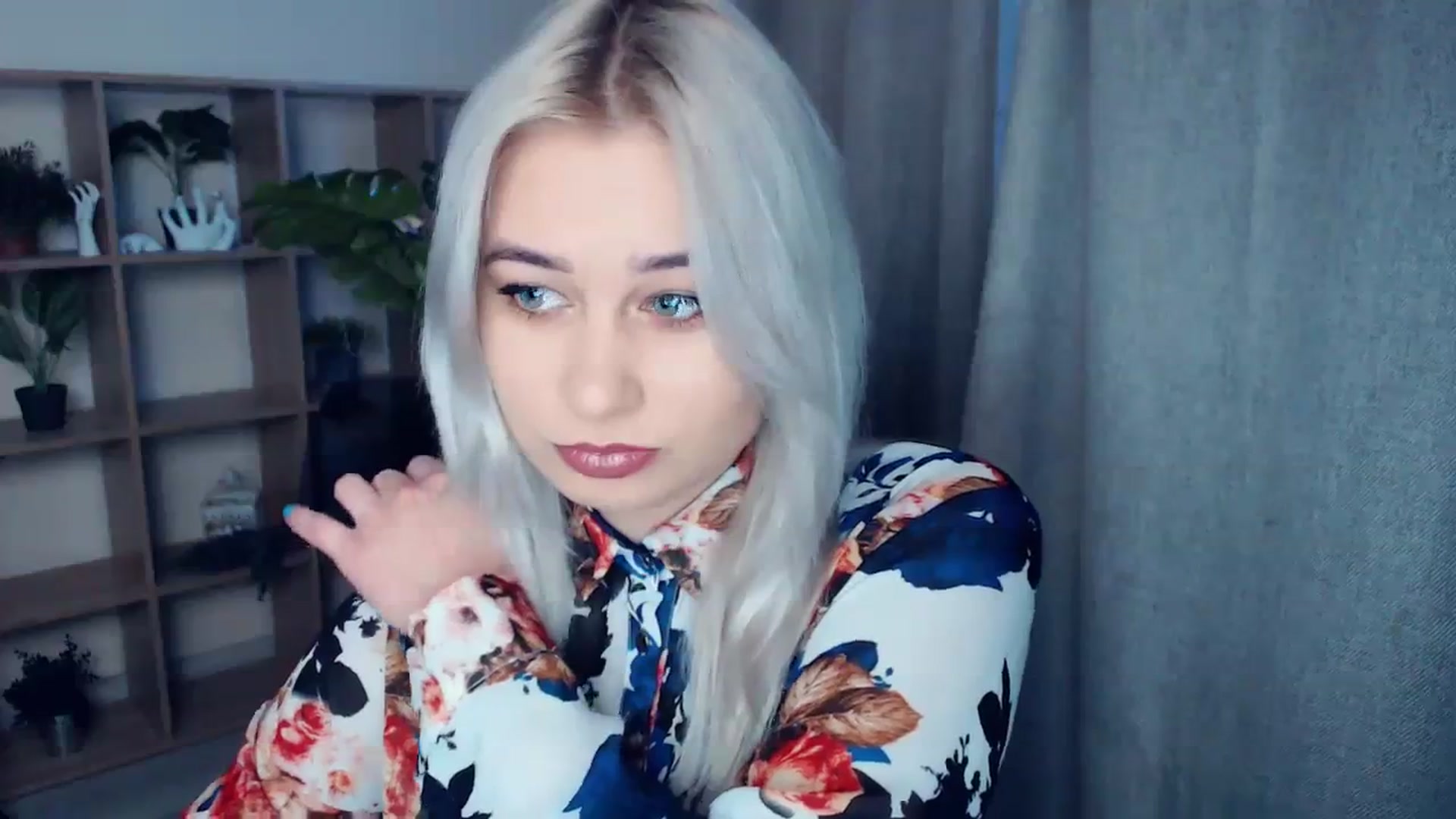 Gallery image thumbnail from Kukla_kolduna's myfreecams stream on, 01/14/2024, 15:00 image 2 of 20