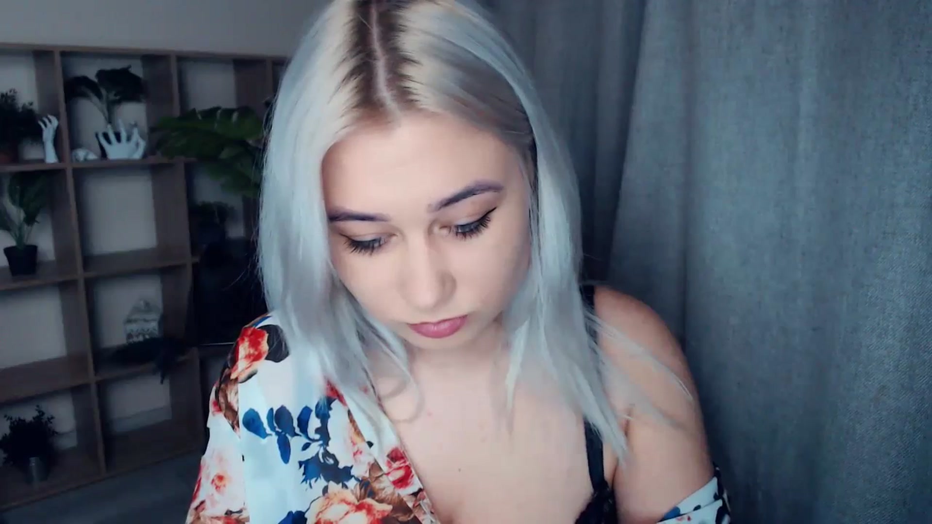 Gallery image thumbnail from Kukla_kolduna's myfreecams stream on, 01/14/2024, 15:00 image 14 of 20