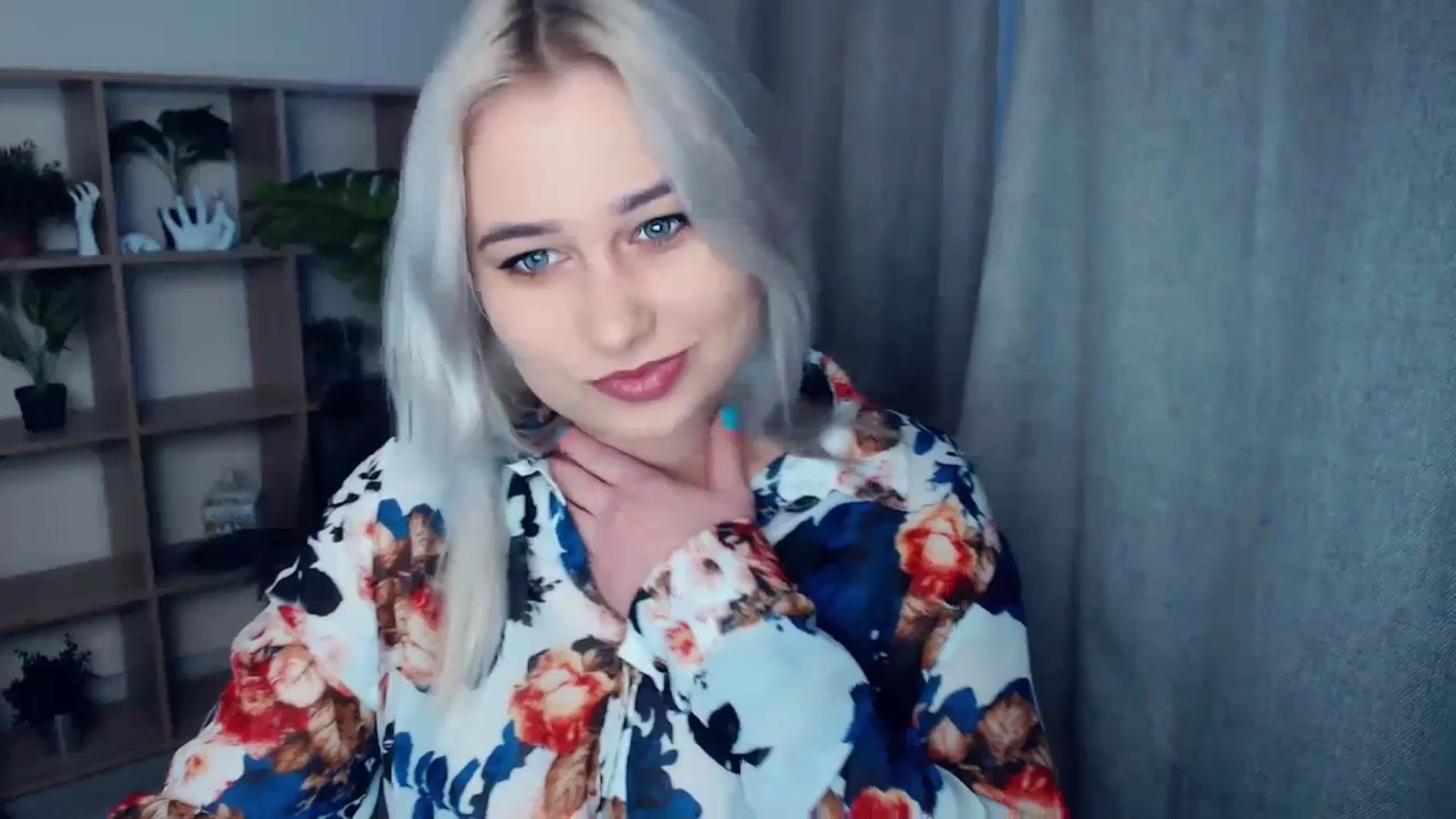 Gallery image thumbnail from Kukla_kolduna's myfreecams stream on, 01/14/2024, 15:00 image 4 of 20