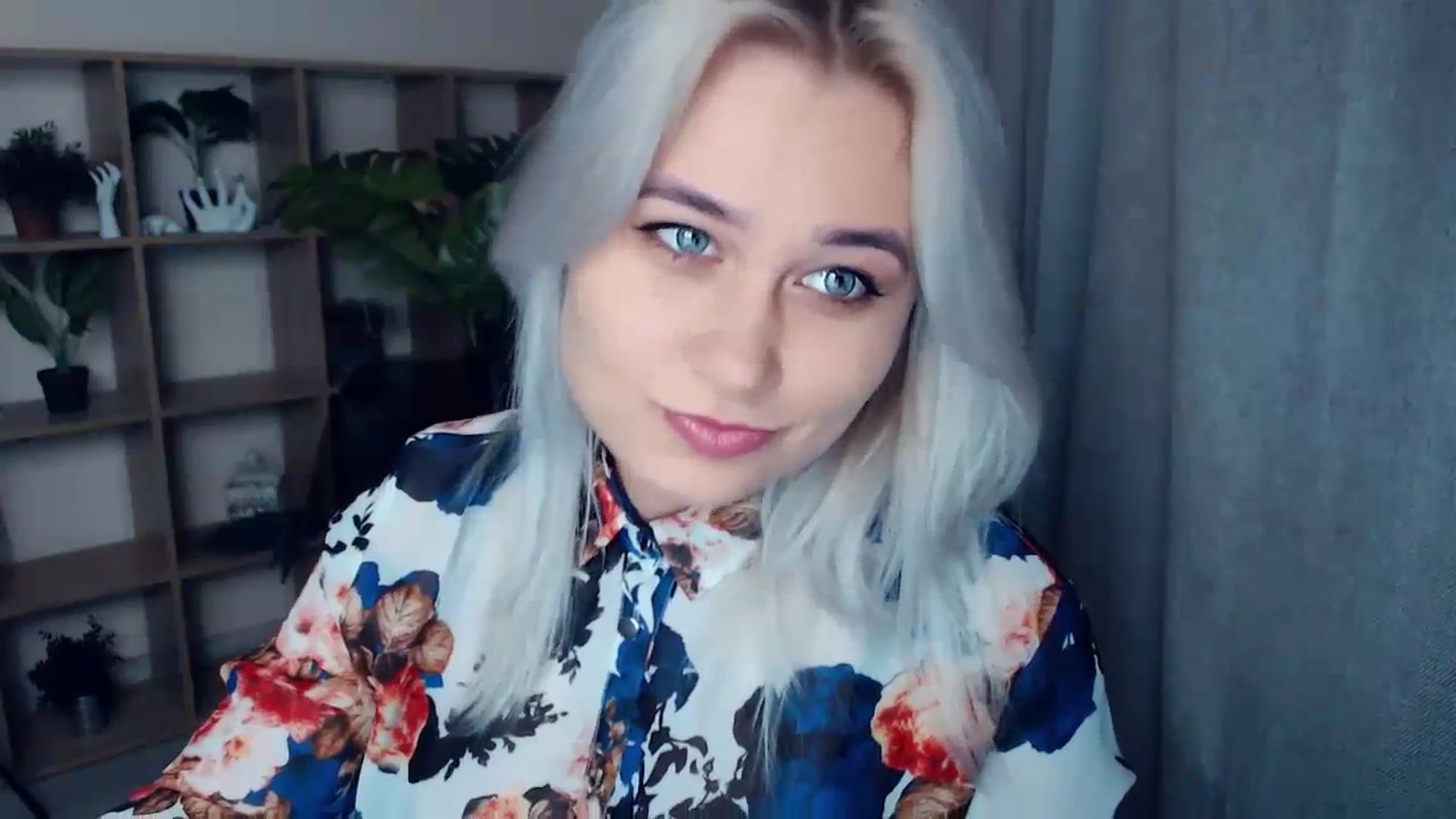 Gallery image thumbnail from Kukla_kolduna's myfreecams stream on, 01/14/2024, 16:42 image 14 of 20