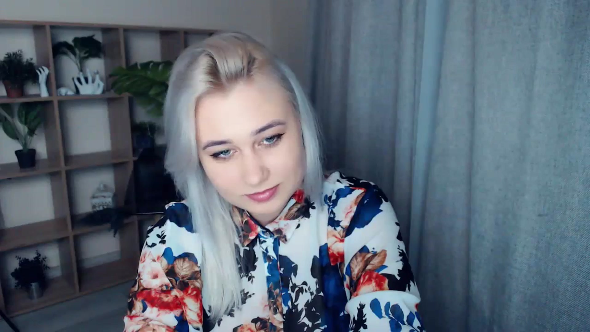 Gallery image thumbnail from Kukla_kolduna's myfreecams stream on, 01/14/2024, 16:42 image 6 of 20