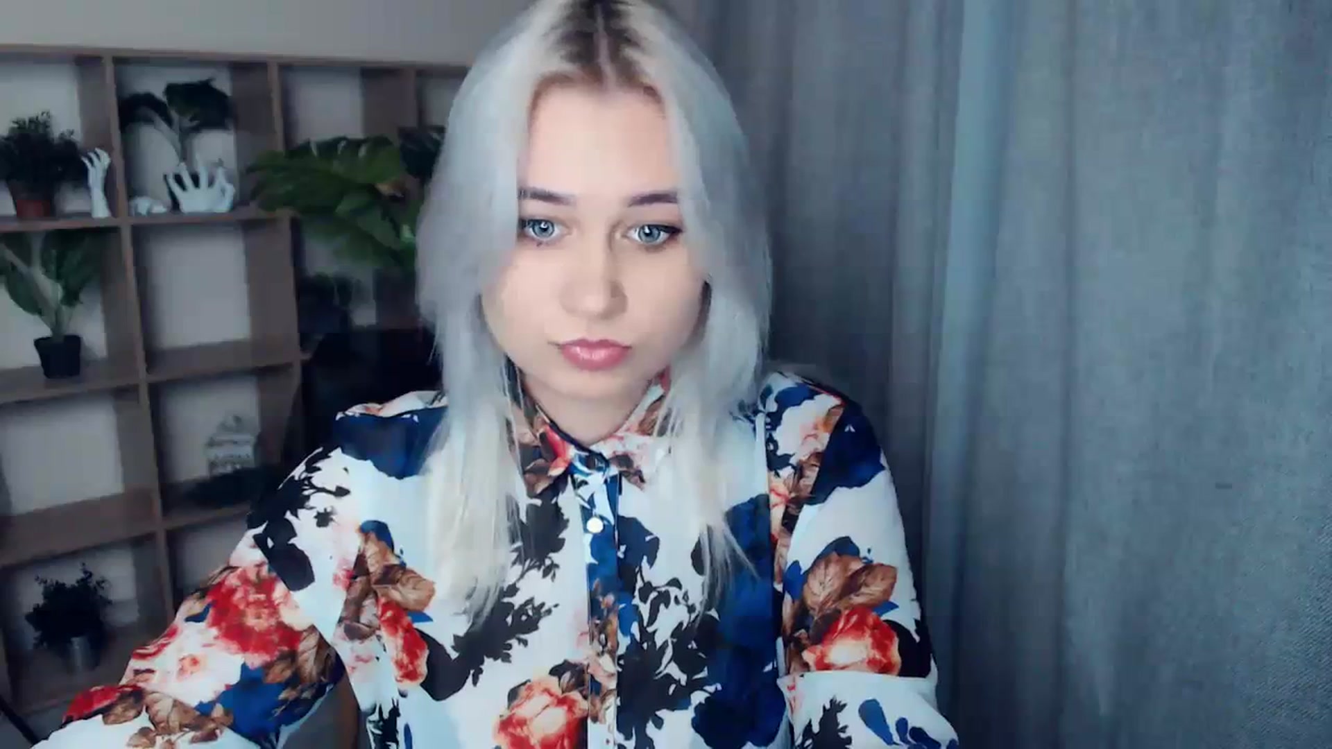 Gallery image thumbnail from Kukla_kolduna's myfreecams stream on, 01/14/2024, 16:42 image 16 of 20