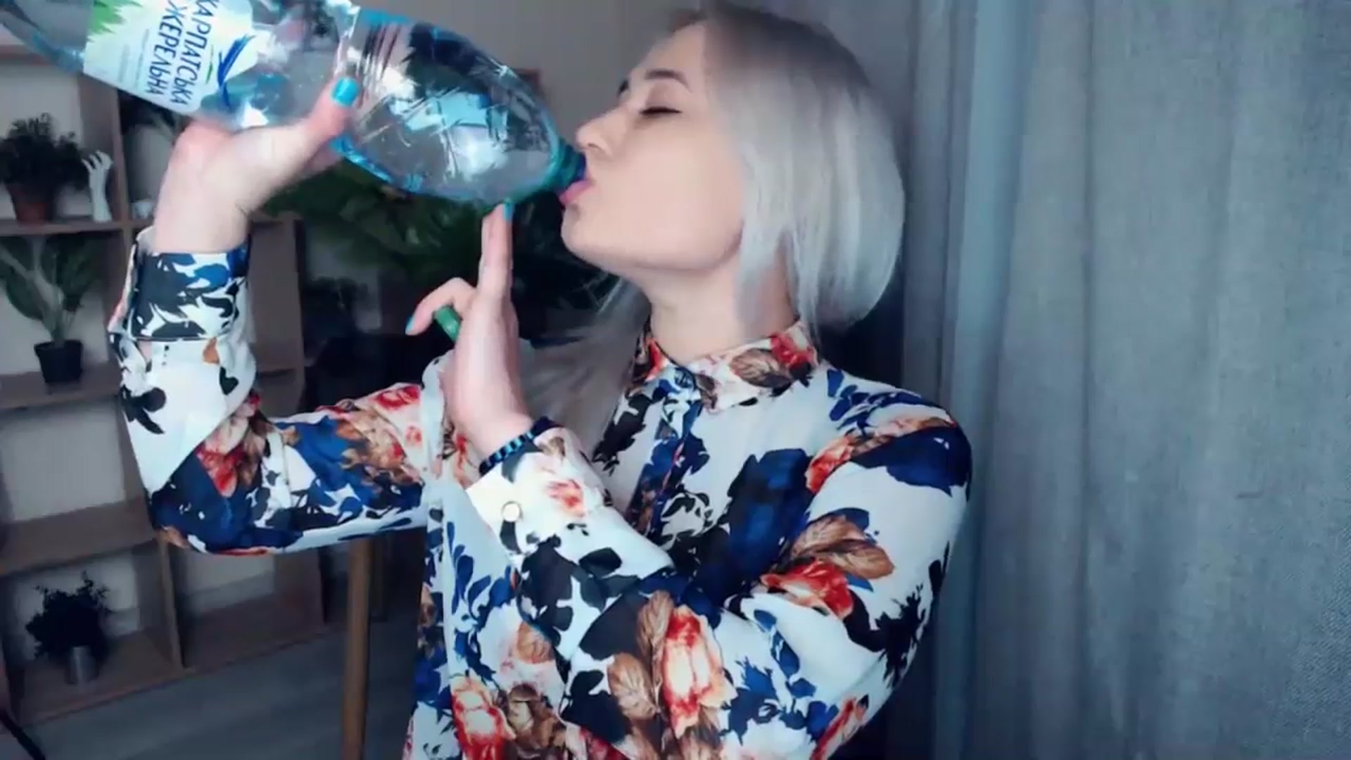 Gallery image thumbnail from Kukla_kolduna's myfreecams stream on, 01/14/2024, 16:42 image 10 of 20