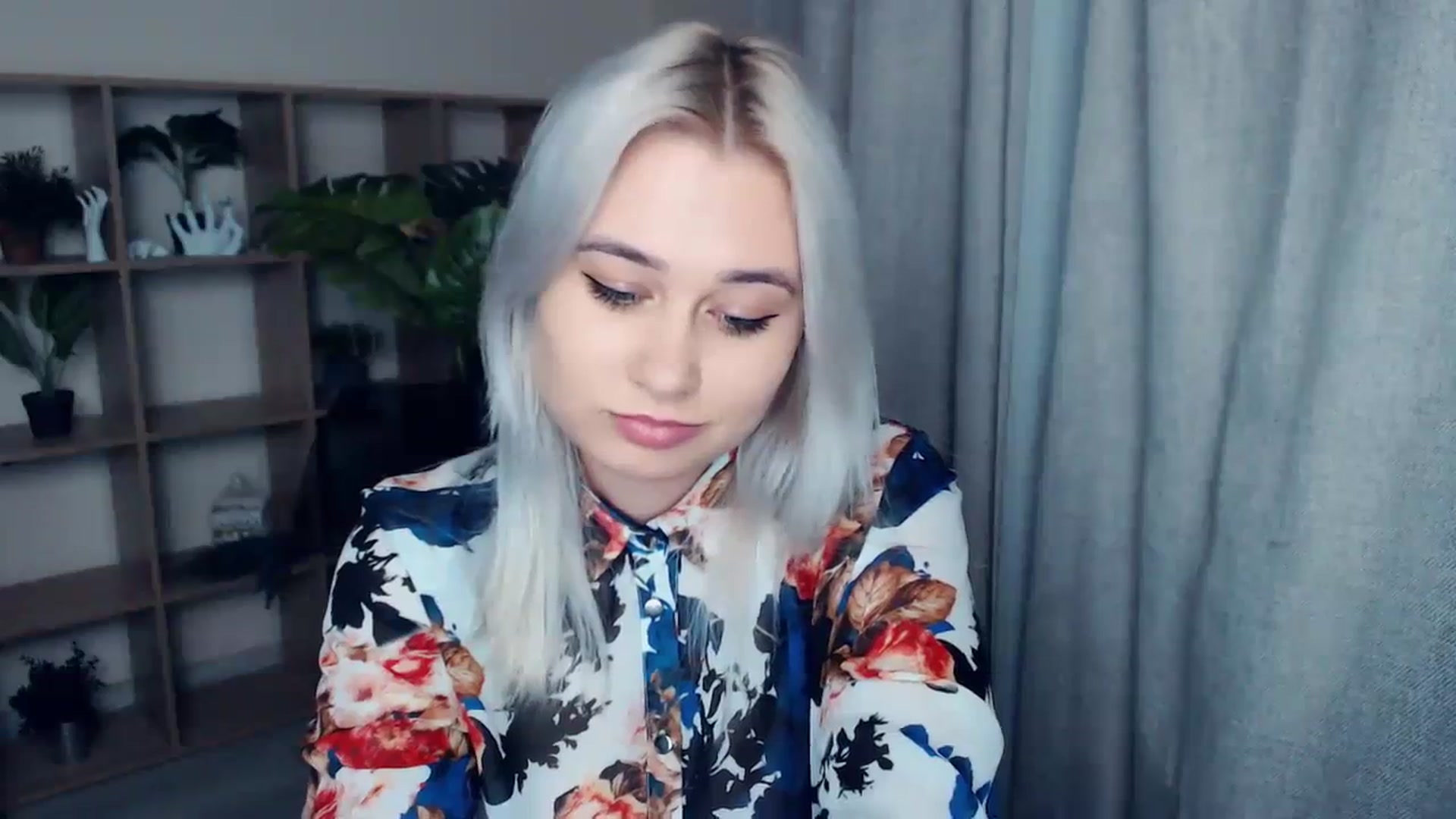 Gallery image thumbnail from Kukla_kolduna's myfreecams stream on, 01/14/2024, 18:02 image 12 of 20