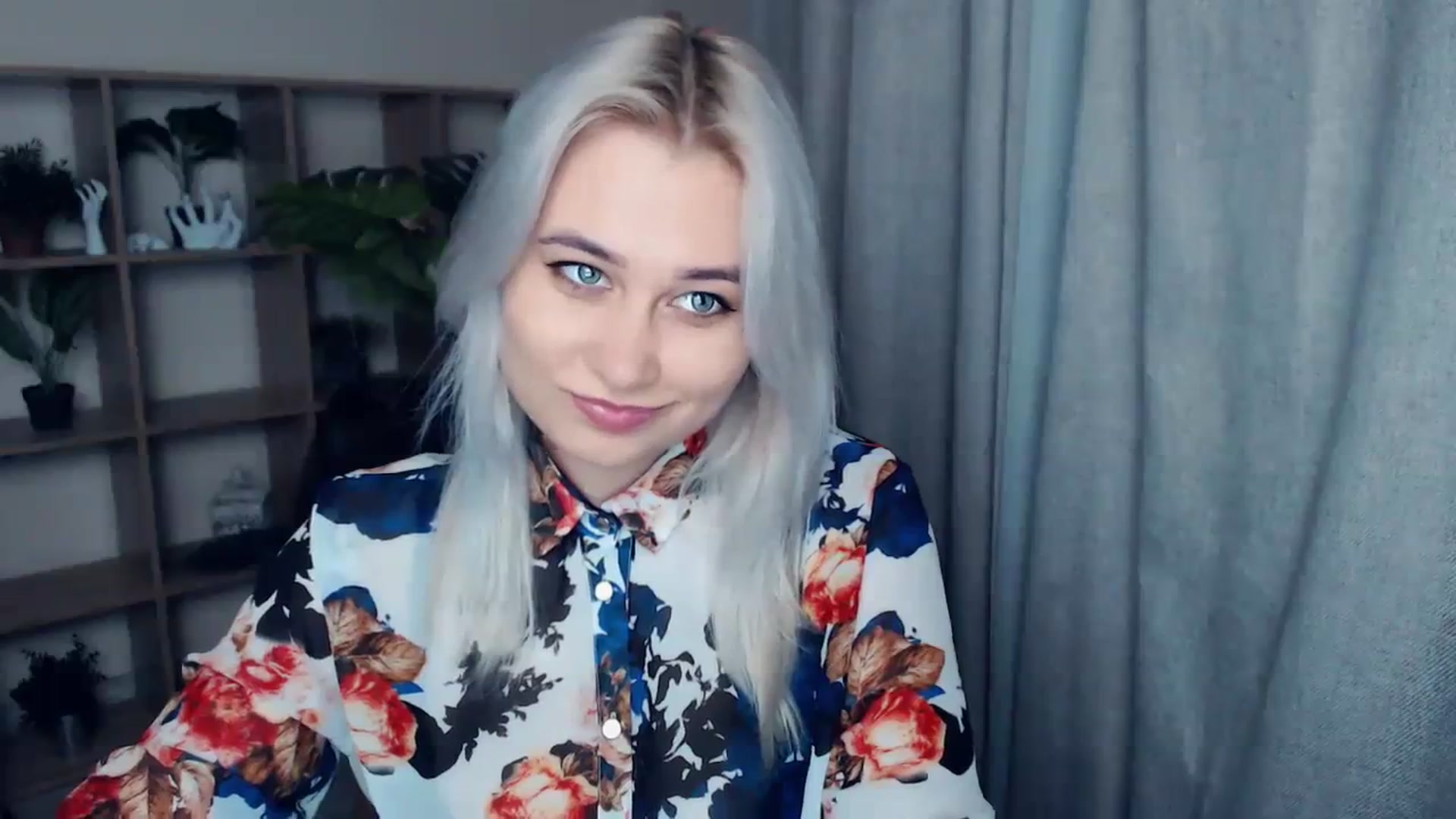 Gallery image thumbnail from Kukla_kolduna's myfreecams stream on, 01/14/2024, 19:28 image 13 of 20