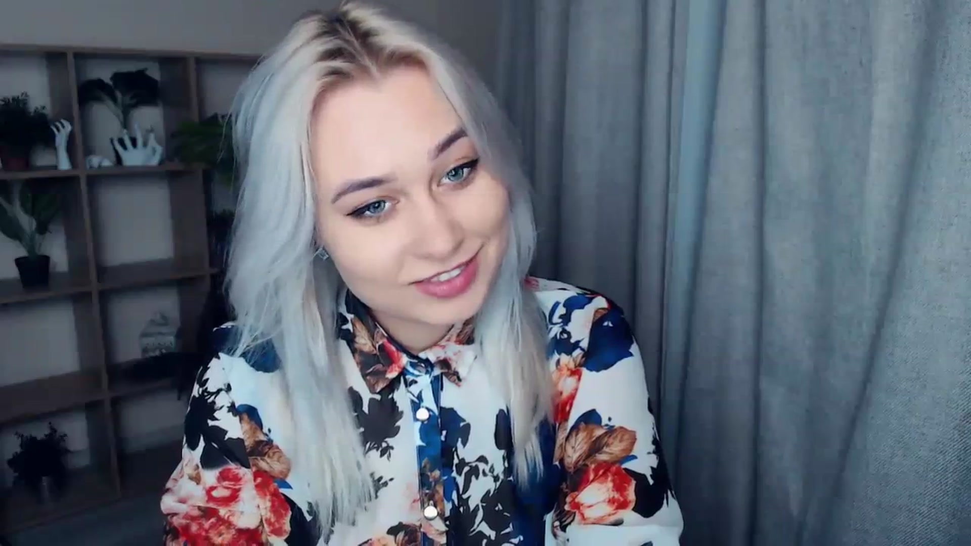 Gallery image thumbnail from Kukla_kolduna's myfreecams stream on, 01/14/2024, 19:28 image 9 of 20