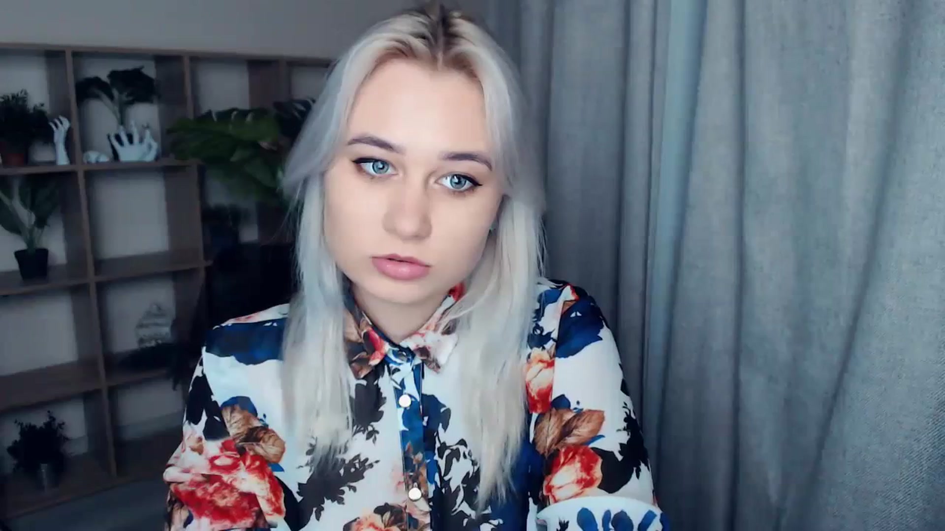 Gallery image thumbnail from Kukla_kolduna's myfreecams stream on, 01/14/2024, 19:28 image 16 of 20