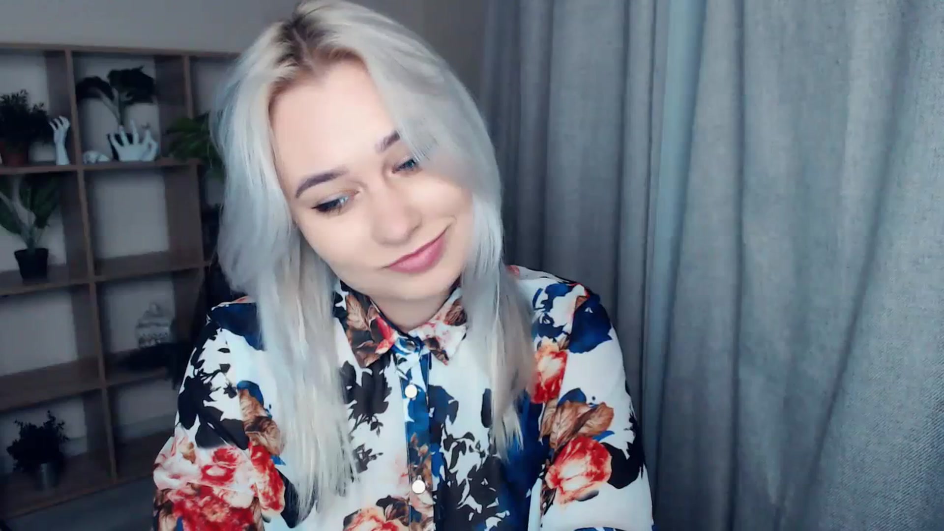 Gallery image thumbnail from Kukla_kolduna's myfreecams stream on, 01/14/2024, 19:28 image 8 of 20
