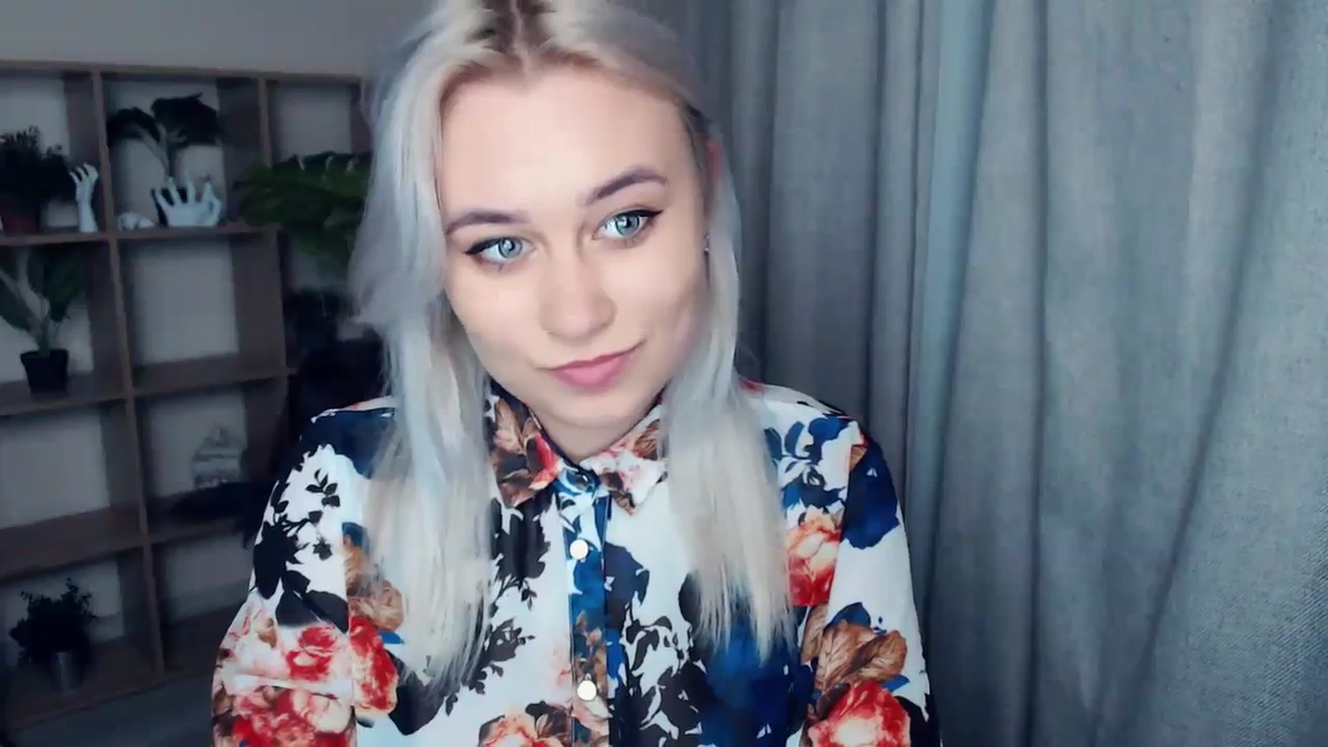 Gallery image thumbnail from Kukla_kolduna's myfreecams stream on, 01/14/2024, 19:28 image 6 of 20