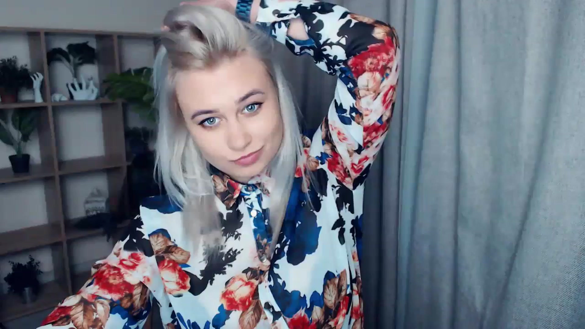 Gallery image thumbnail from Kukla_kolduna's myfreecams stream on, 01/14/2024, 19:28 image 17 of 20