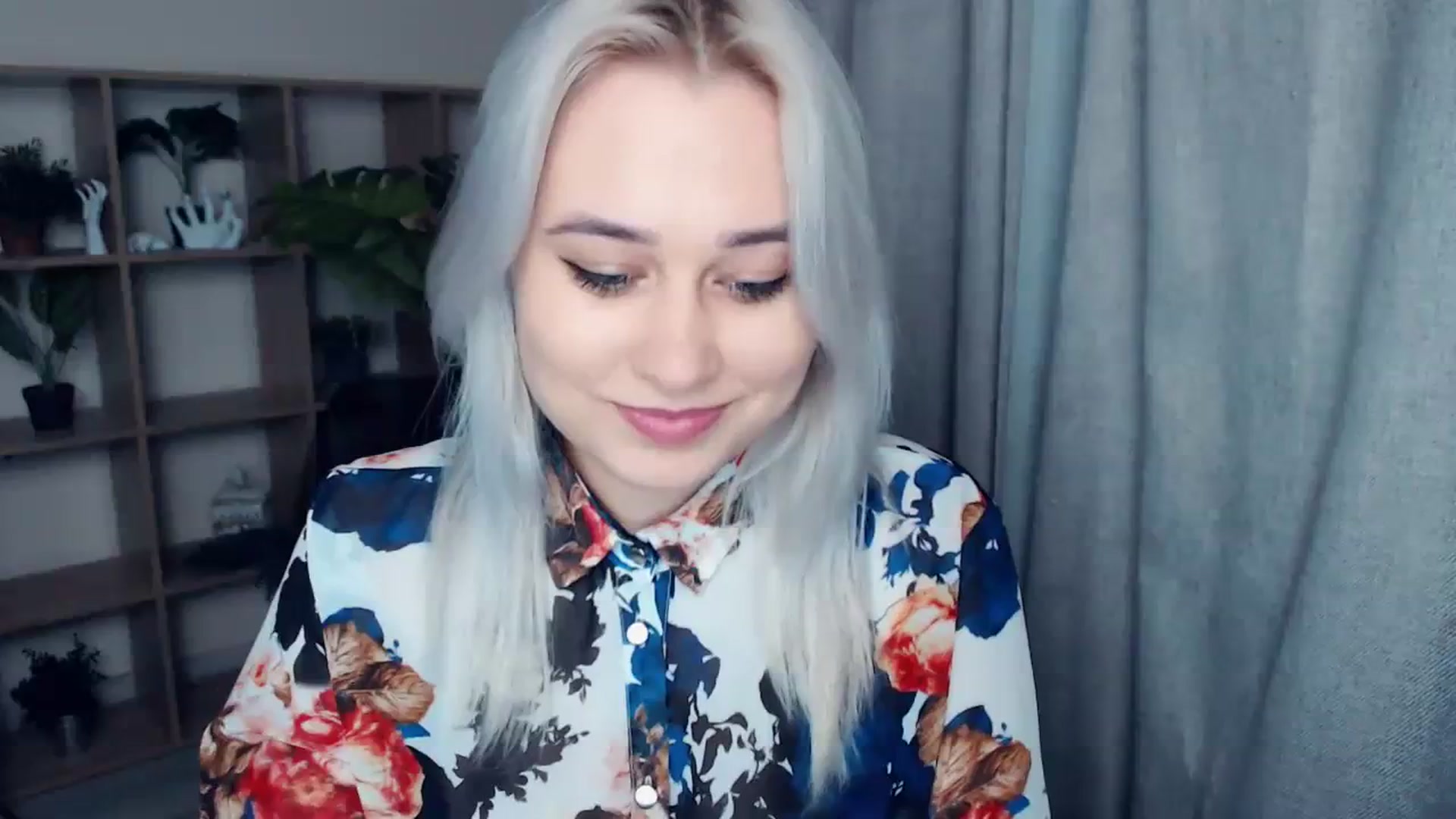 Gallery image thumbnail from Kukla_kolduna's myfreecams stream on, 01/14/2024, 19:28 image 14 of 20