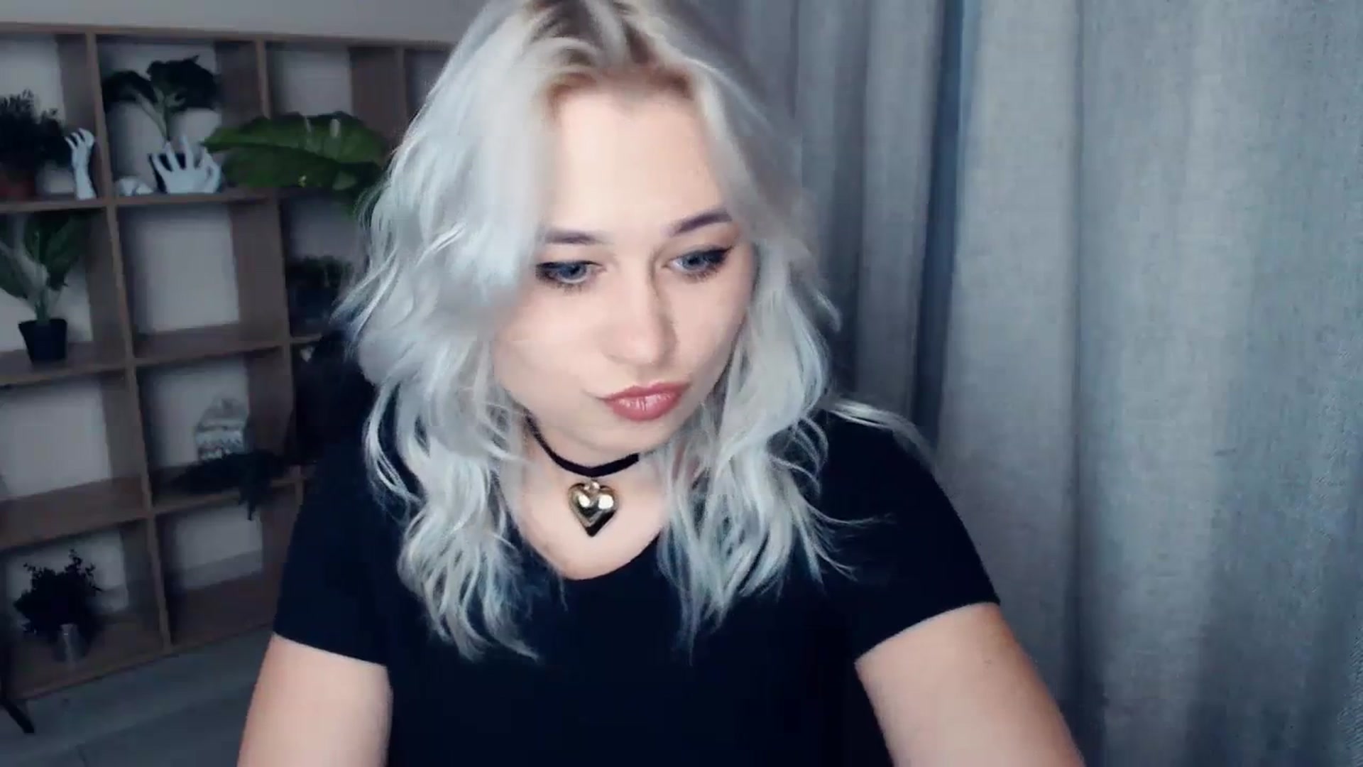 Gallery image thumbnail from Kukla_kolduna's myfreecams stream on, 01/15/2024, 15:06 image 17 of 20