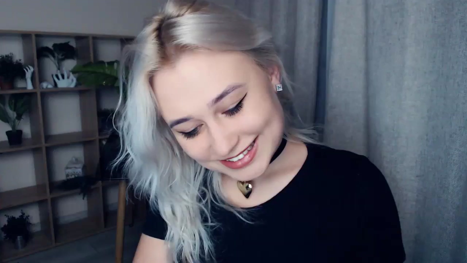 Gallery image thumbnail from Kukla_kolduna's myfreecams stream on, 01/15/2024, 15:06 image 19 of 20