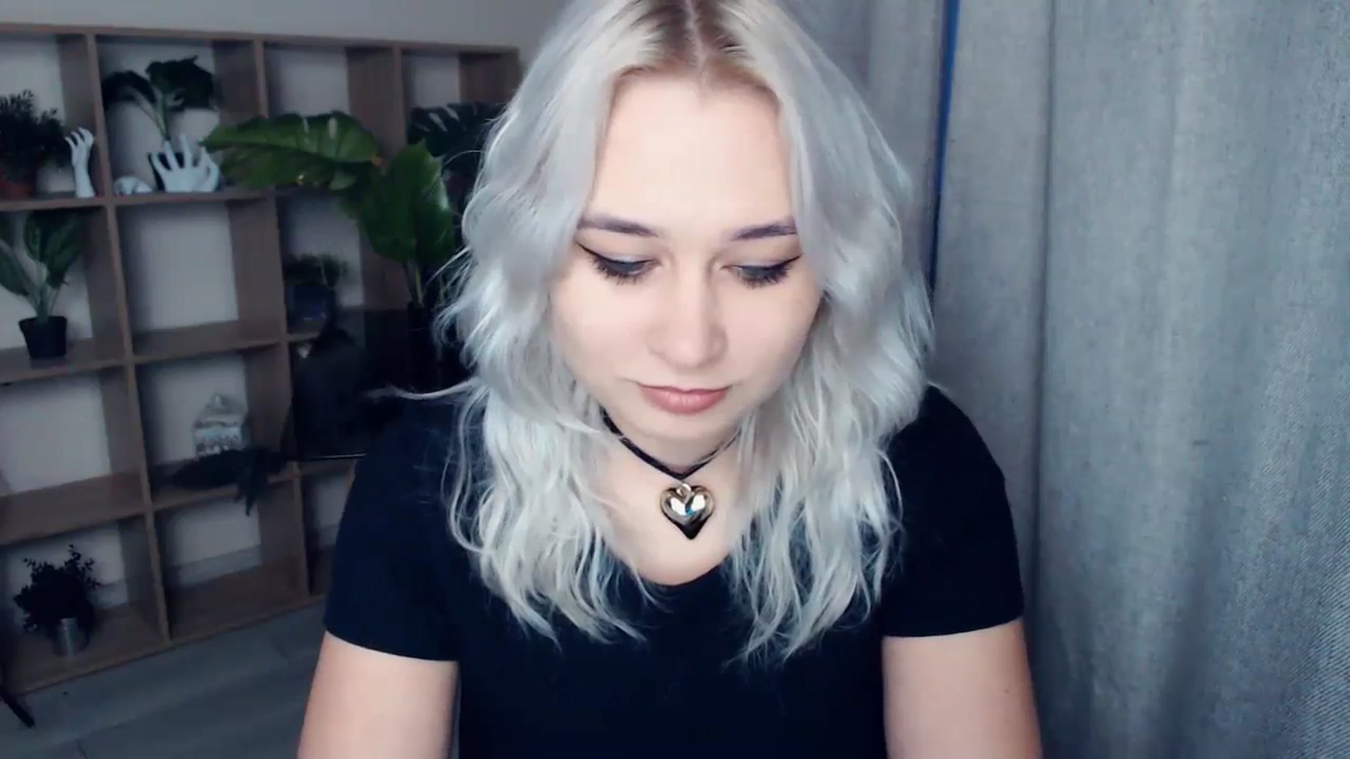 Gallery image thumbnail from Kukla_kolduna's myfreecams stream on, 01/15/2024, 15:06 image 10 of 20