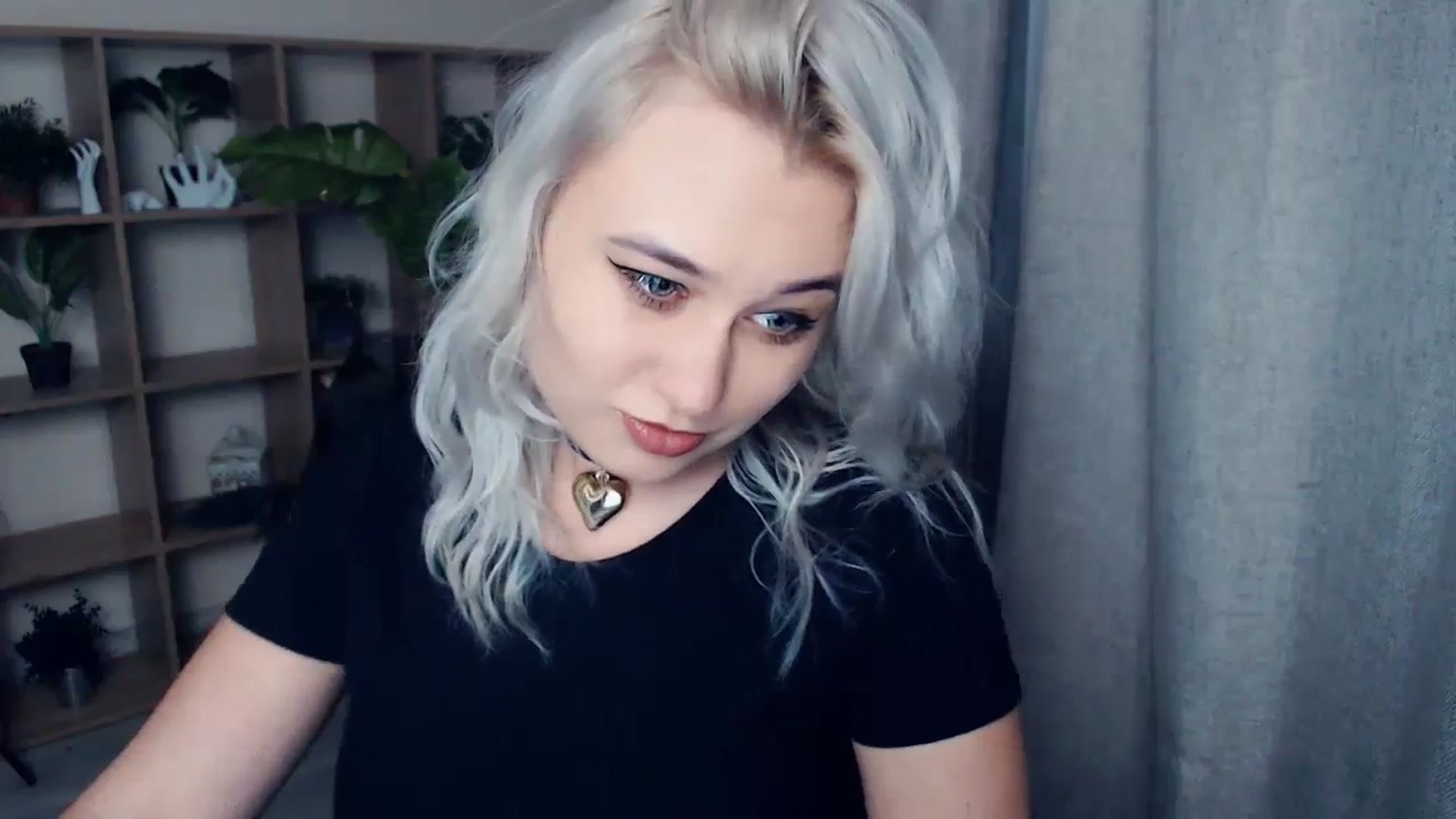 Gallery image thumbnail from Kukla_kolduna's myfreecams stream on, 01/15/2024, 15:06 image 16 of 20
