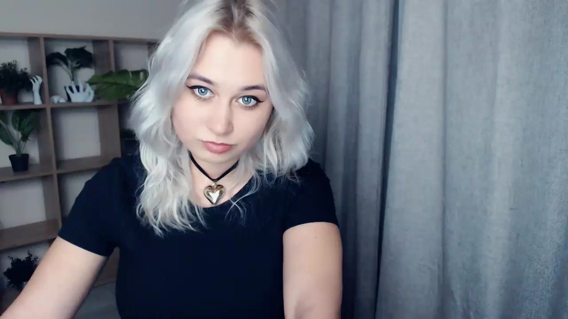 Gallery image thumbnail from Kukla_kolduna's myfreecams stream on, 01/15/2024, 16:28 image 9 of 20