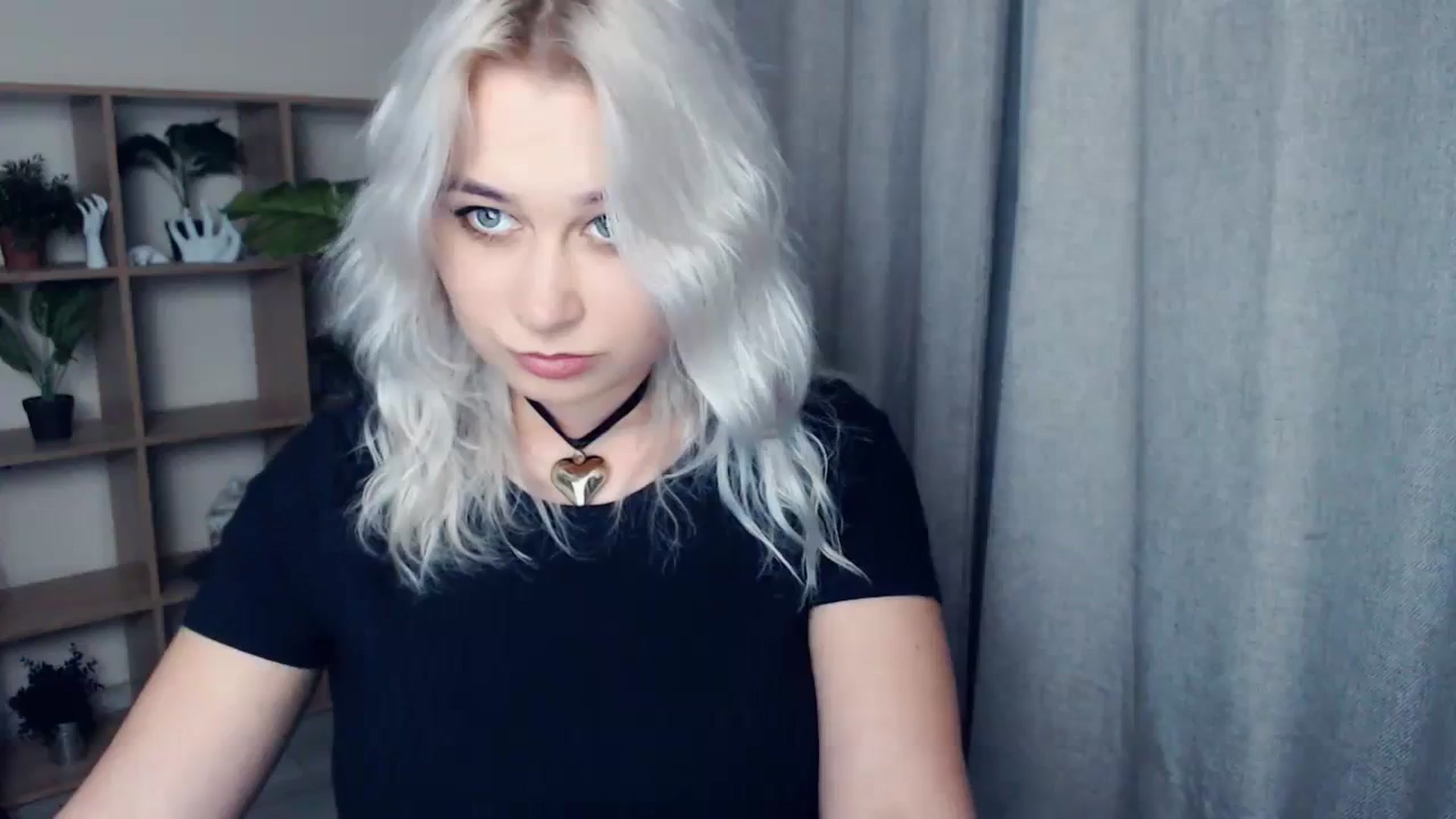 Gallery image thumbnail from Kukla_kolduna's myfreecams stream on, 01/15/2024, 16:28 image 12 of 20