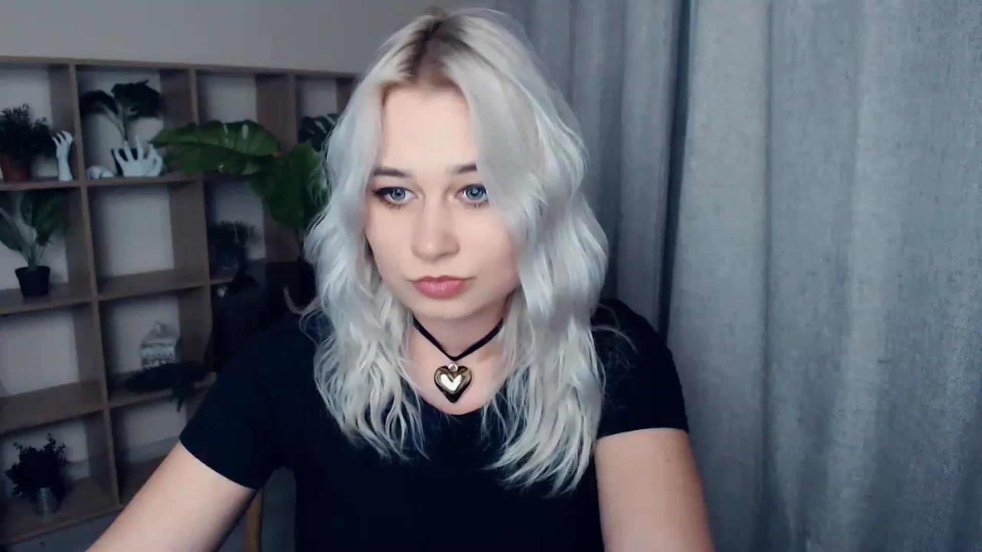 Gallery image thumbnail from Kukla_kolduna's myfreecams stream on, 01/15/2024, 16:28 image 2 of 20