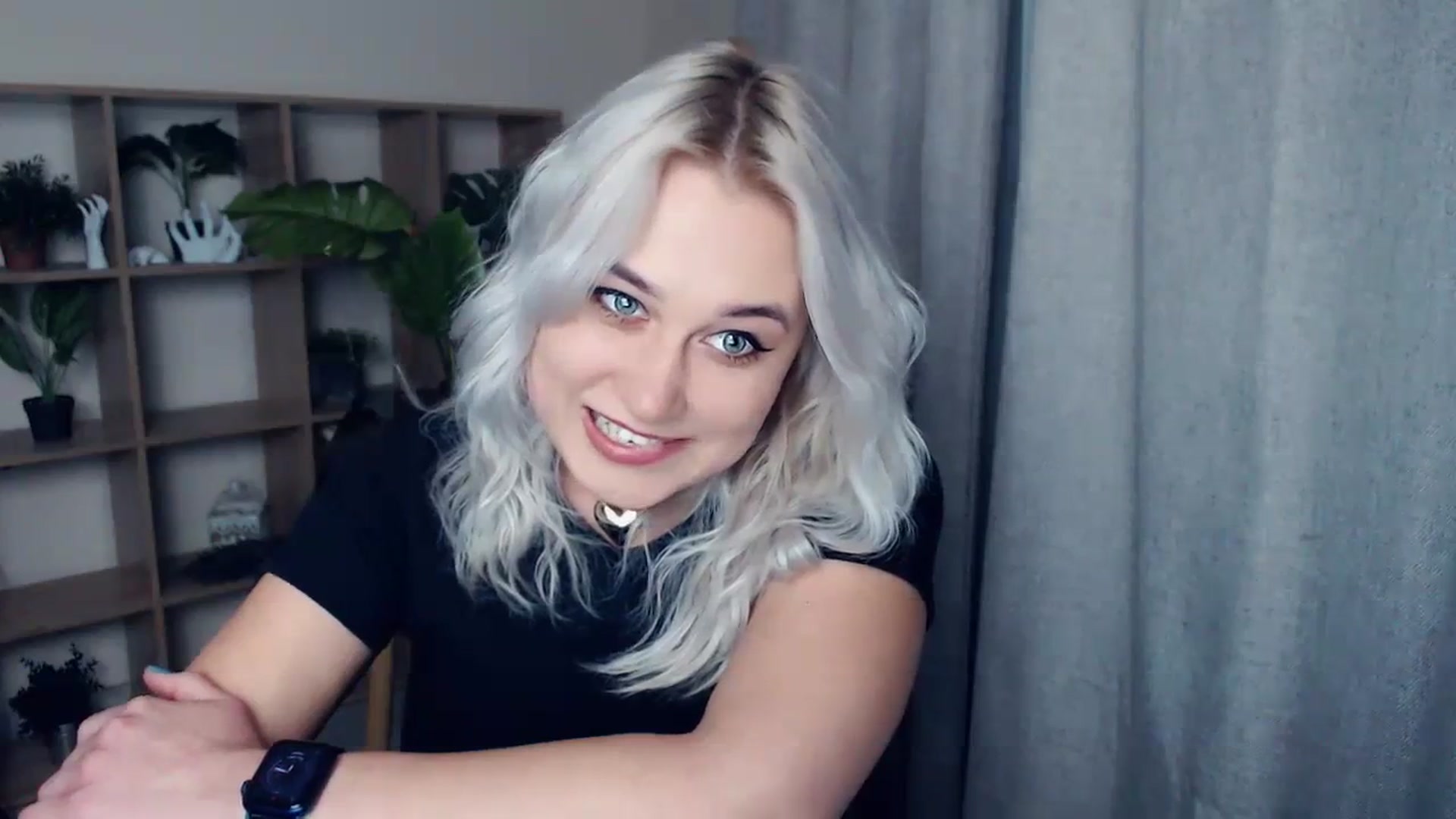 Gallery image thumbnail from Kukla_kolduna's myfreecams stream on, 01/15/2024, 16:28 image 3 of 20