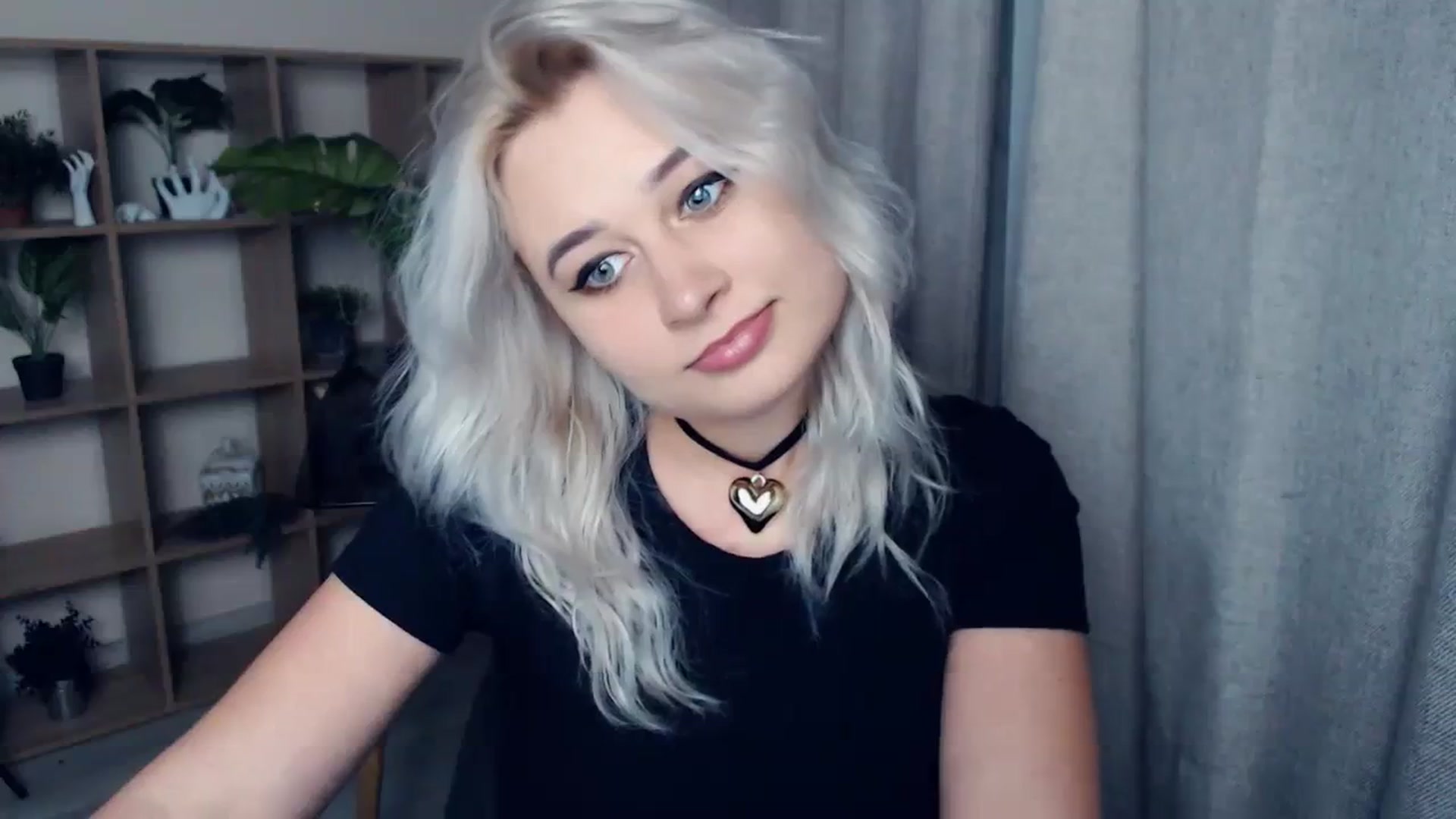 Gallery image thumbnail from Kukla_kolduna's myfreecams stream on, 01/15/2024, 18:49 image 19 of 20