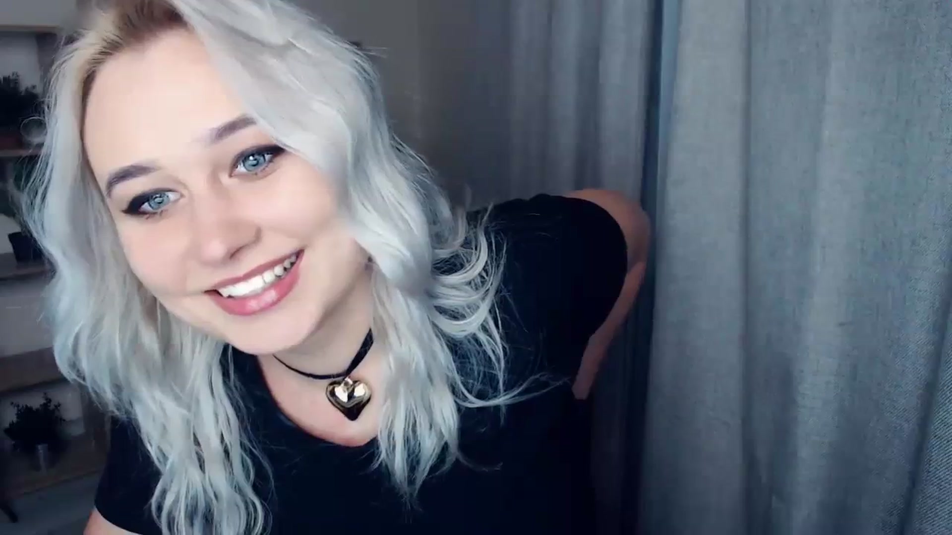 Gallery image thumbnail from Kukla_kolduna's myfreecams stream on, 01/15/2024, 18:49 image 18 of 20