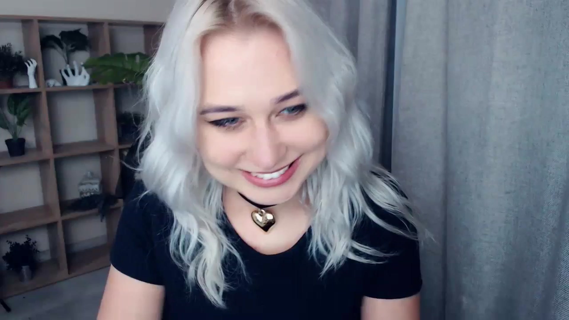 Gallery image thumbnail from Kukla_kolduna's myfreecams stream on, 01/15/2024, 19:29 image 1 of 20