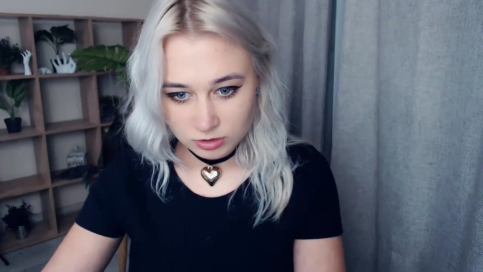 Gallery image thumbnail from Kukla_kolduna's myfreecams stream on, 01/15/2024, 19:29 image 4 of 20
