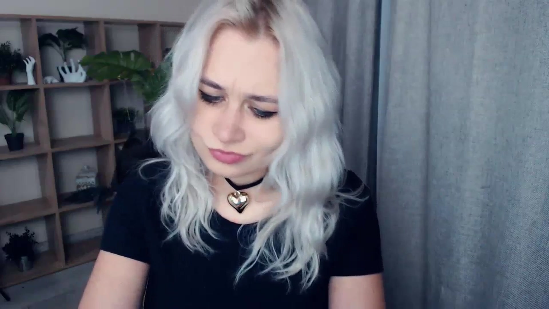 Gallery image thumbnail from Kukla_kolduna's myfreecams stream on, 01/15/2024, 19:29 image 18 of 20