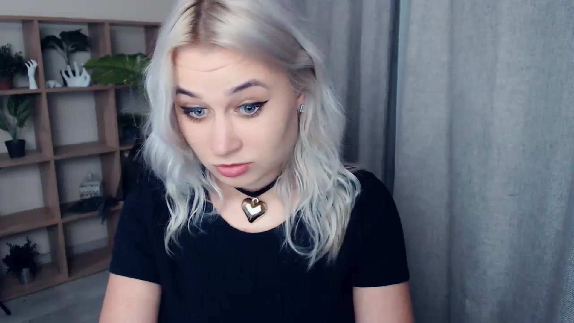 Gallery image thumbnail from Kukla_kolduna's myfreecams stream on, 01/15/2024, 19:29 image 7 of 20