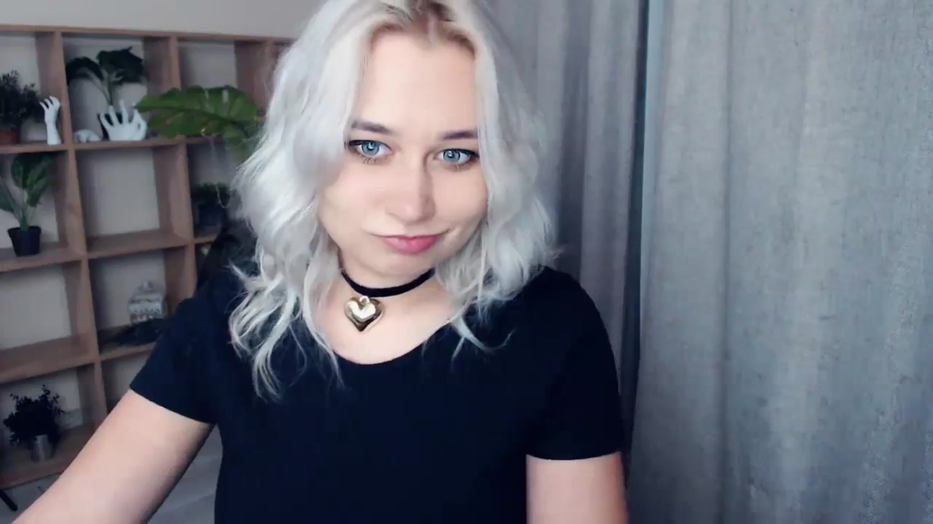 Gallery image thumbnail from Kukla_kolduna's myfreecams stream on, 01/15/2024, 19:29 image 12 of 20