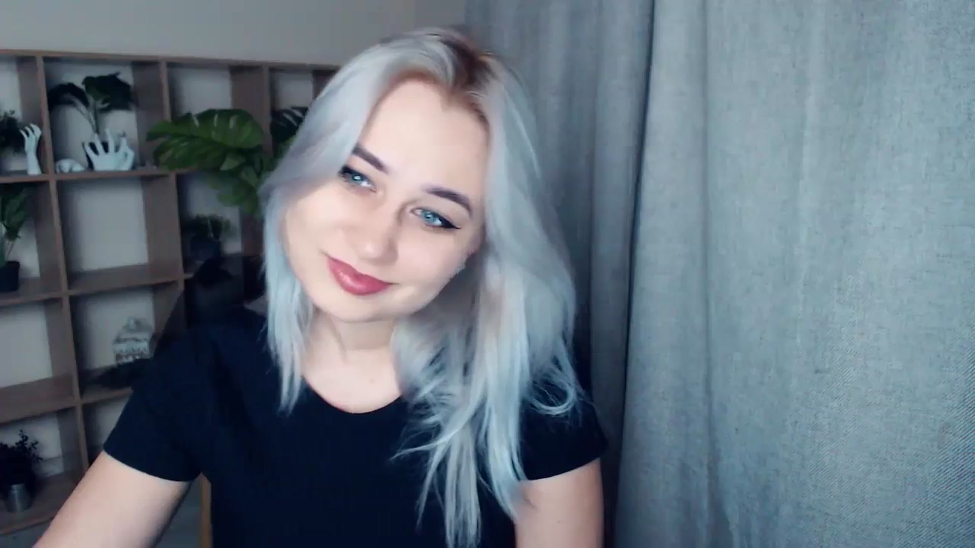 Gallery image thumbnail from Kukla_kolduna's myfreecams stream on, 01/18/2024, 16:45 image 13 of 20