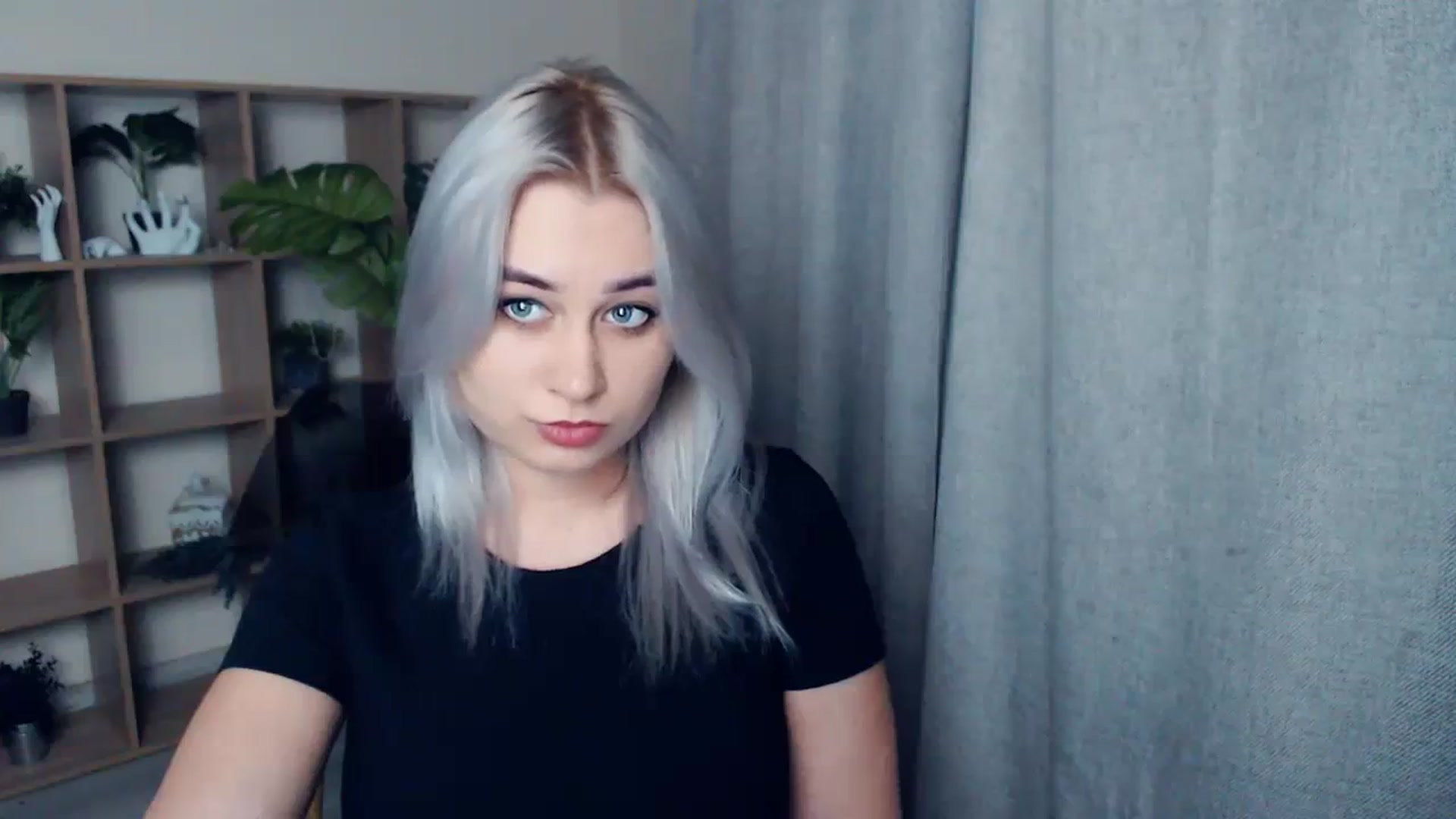 Gallery image thumbnail from Kukla_kolduna's myfreecams stream on, 01/18/2024, 16:45 image 19 of 20