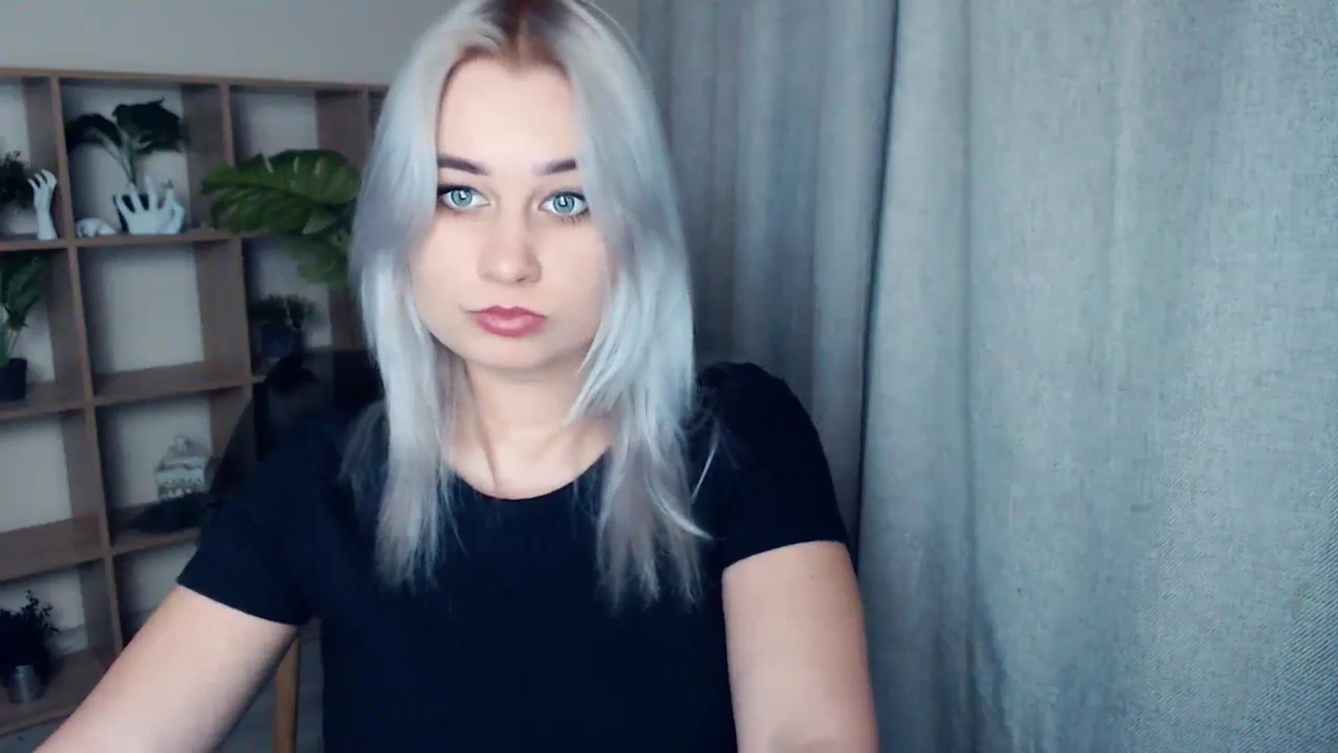 Gallery image thumbnail from Kukla_kolduna's myfreecams stream on, 01/18/2024, 16:45 image 5 of 20