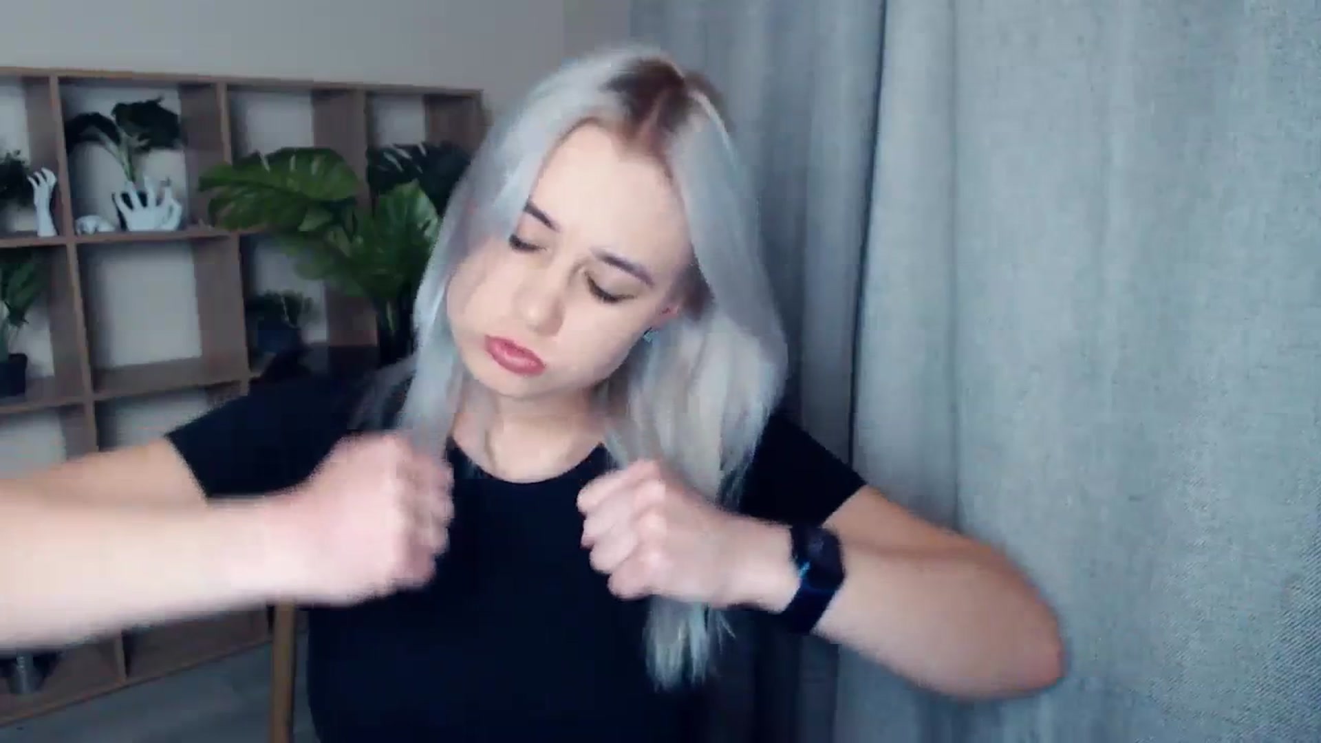 Gallery image thumbnail from Kukla_kolduna's myfreecams stream on, 01/18/2024, 16:45 image 4 of 20