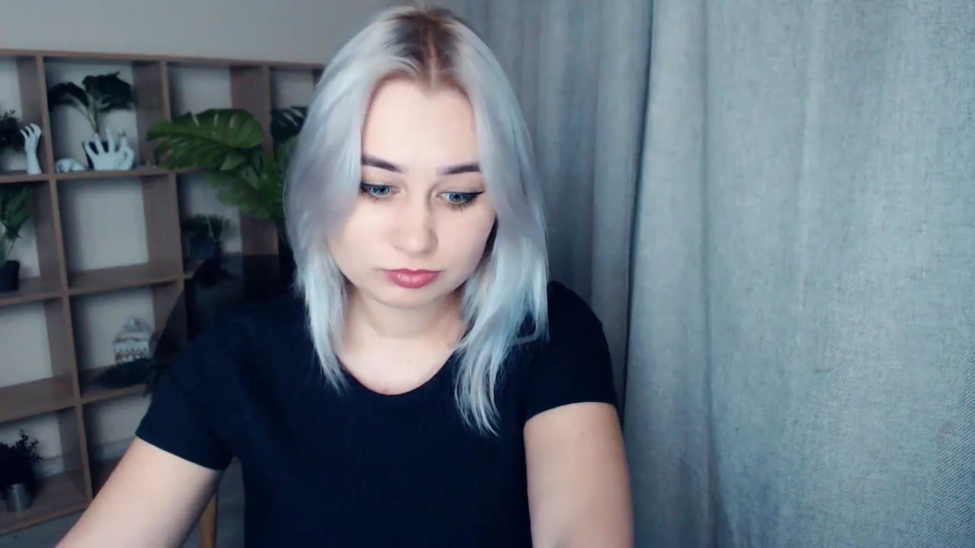 Gallery image thumbnail from Kukla_kolduna's myfreecams stream on, 01/18/2024, 16:45 image 9 of 20