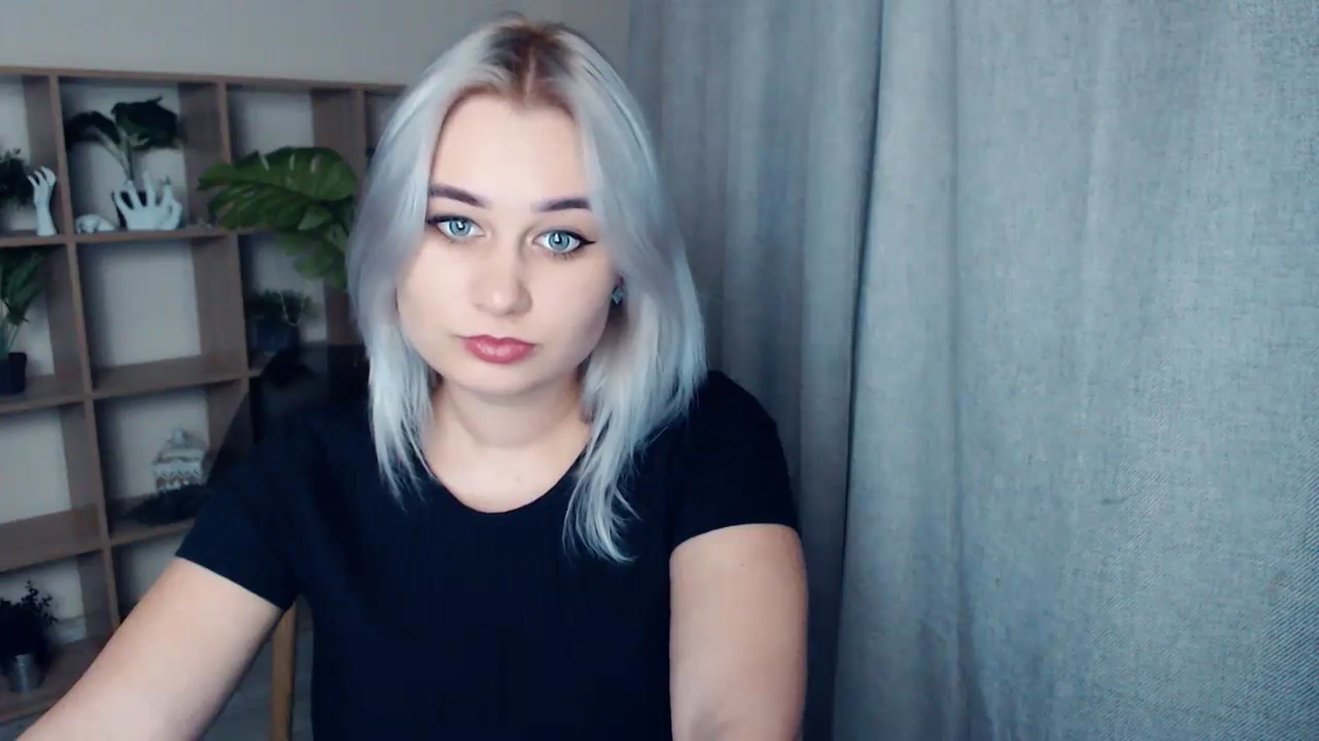 Gallery image thumbnail from Kukla_kolduna's myfreecams stream on, 01/18/2024, 16:45 image 10 of 20