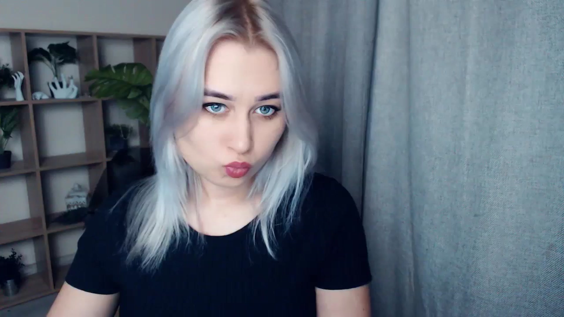 Gallery image thumbnail from Kukla_kolduna's myfreecams stream on, 01/18/2024, 16:45 image 1 of 20