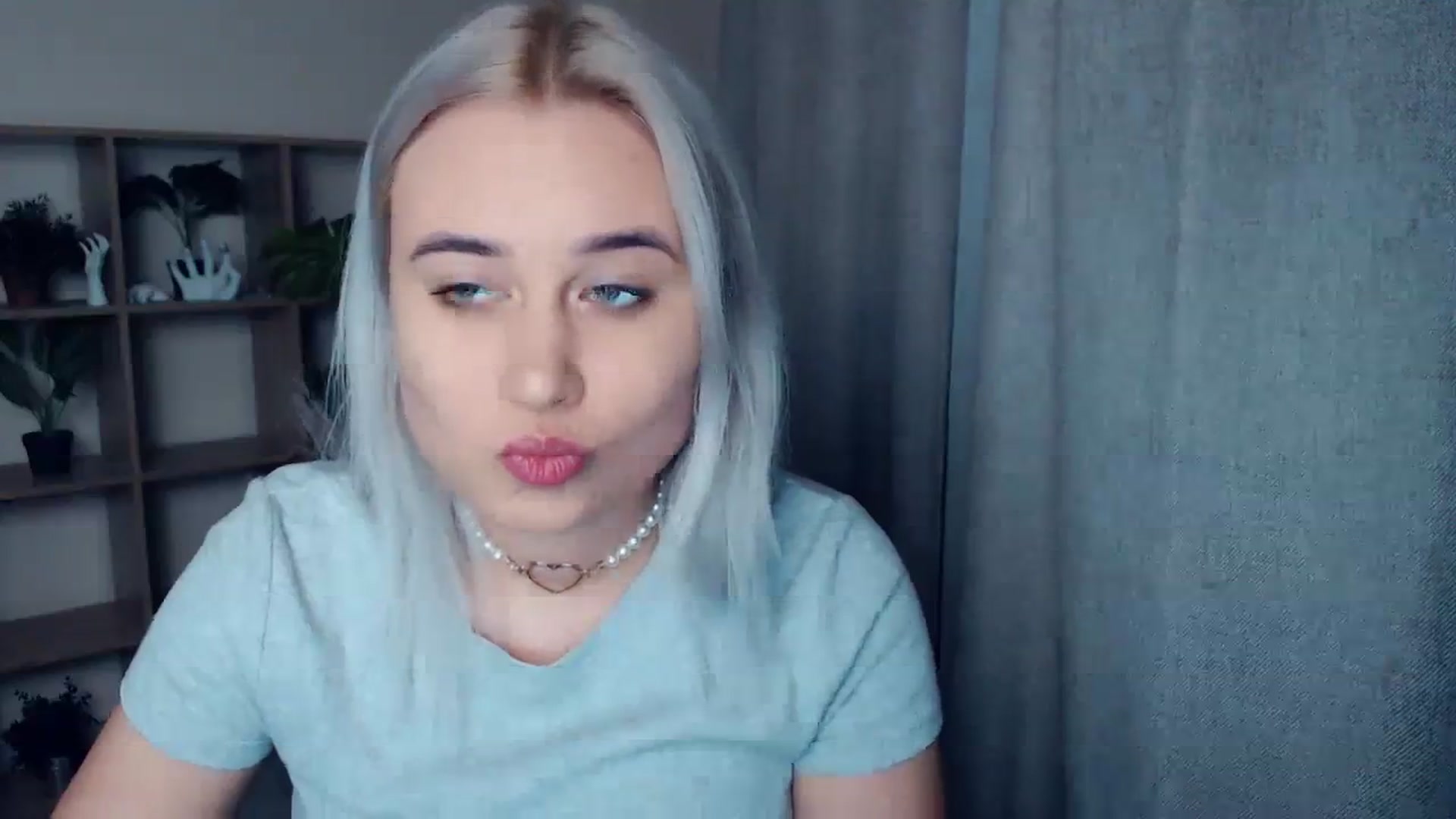 Gallery image thumbnail from Kukla_kolduna's myfreecams stream on, 01/19/2024, 15:19 image 17 of 20