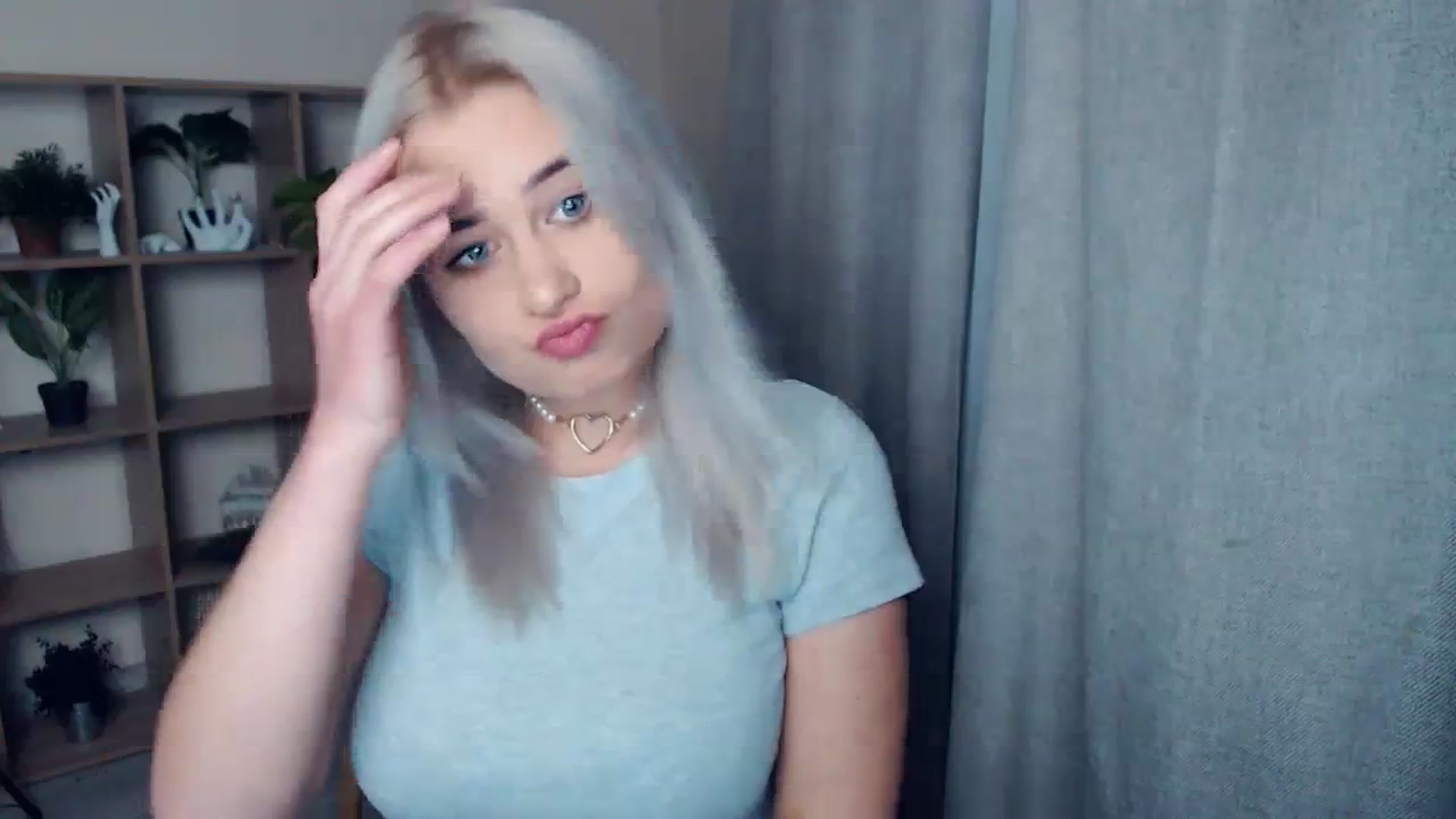 Gallery image thumbnail from Kukla_kolduna's myfreecams stream on, 01/19/2024, 15:19 image 15 of 20