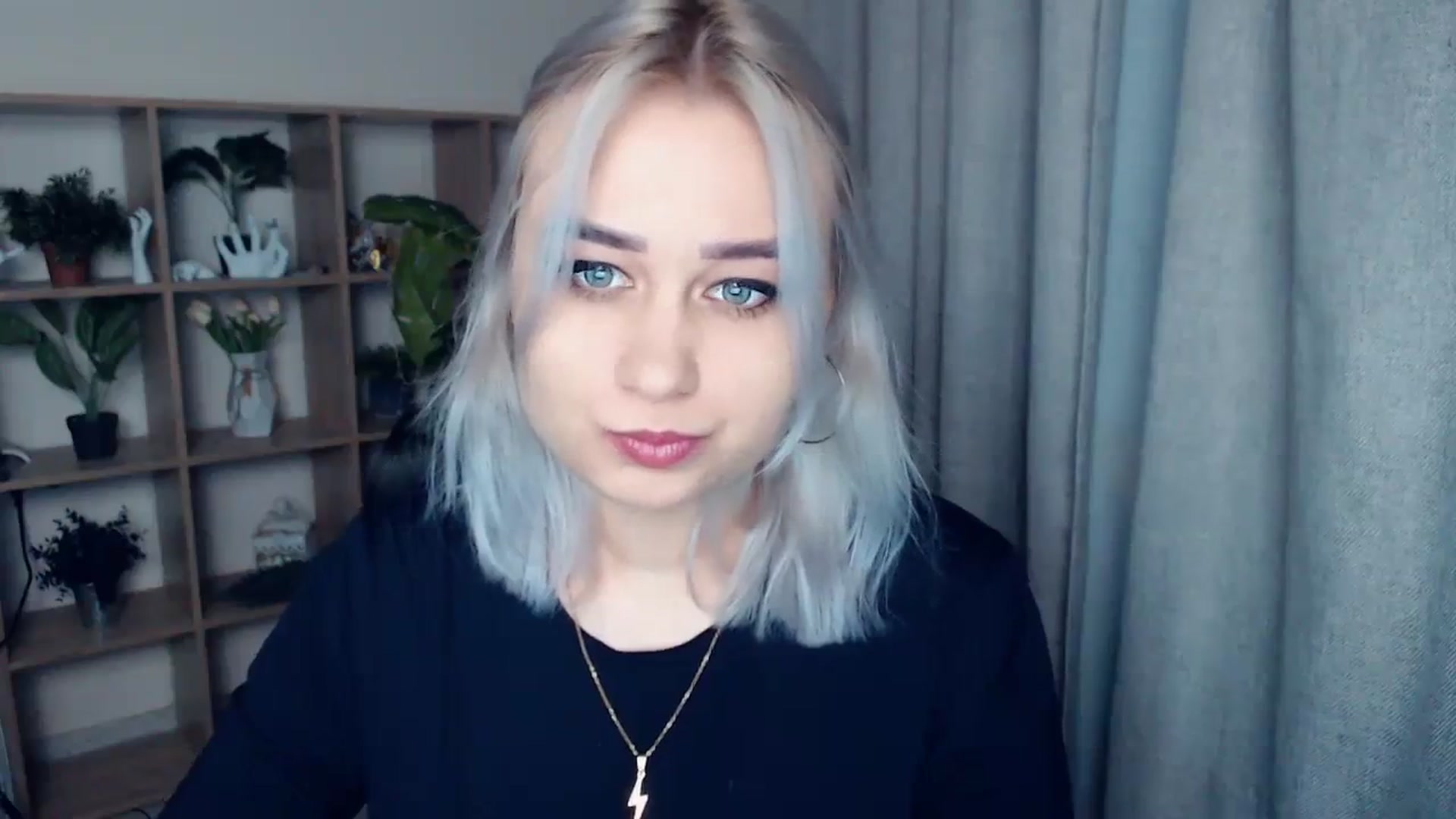 Gallery image thumbnail from Kukla_kolduna's myfreecams stream on, 01/25/2024, 16:21 image 3 of 20