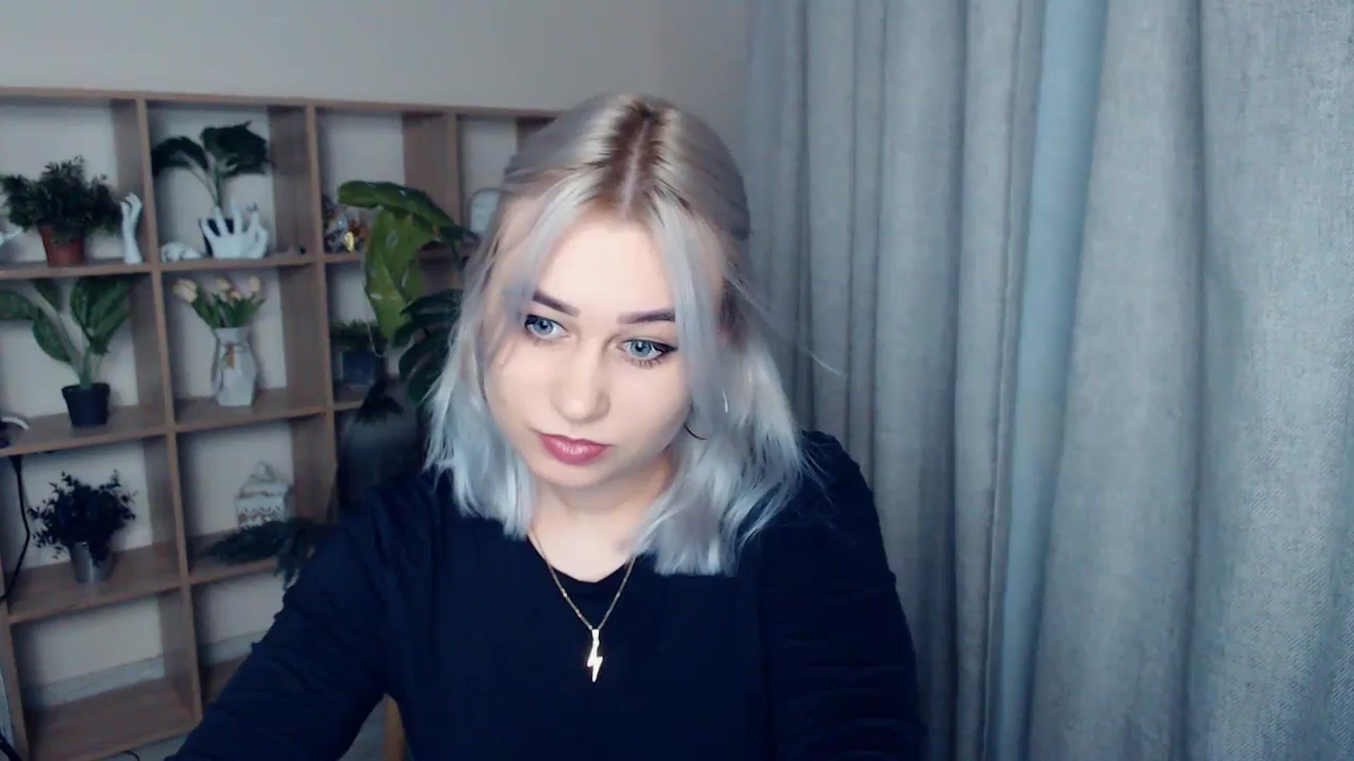 Gallery image thumbnail from Kukla_kolduna's myfreecams stream on, 01/25/2024, 16:21 image 7 of 20
