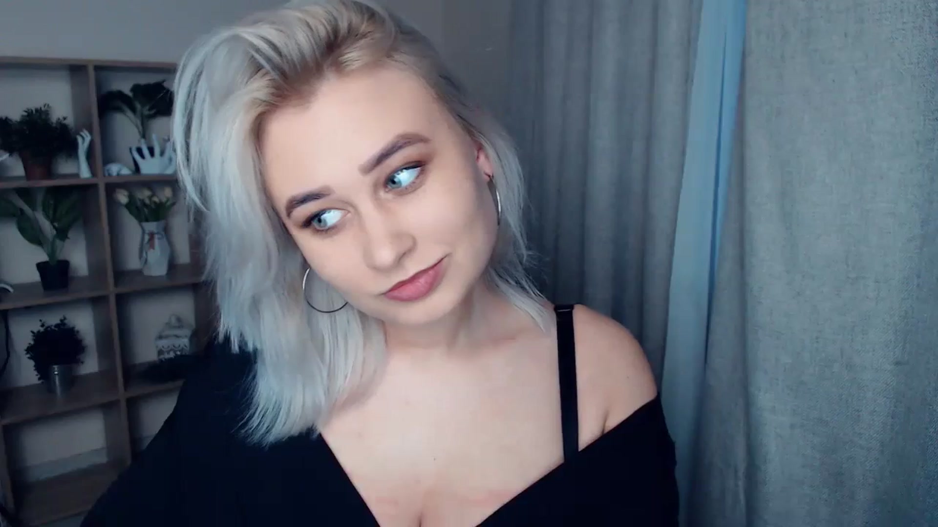 Gallery image thumbnail from Kukla_kolduna's myfreecams stream on, 01/28/2024, 14:55 image 18 of 20