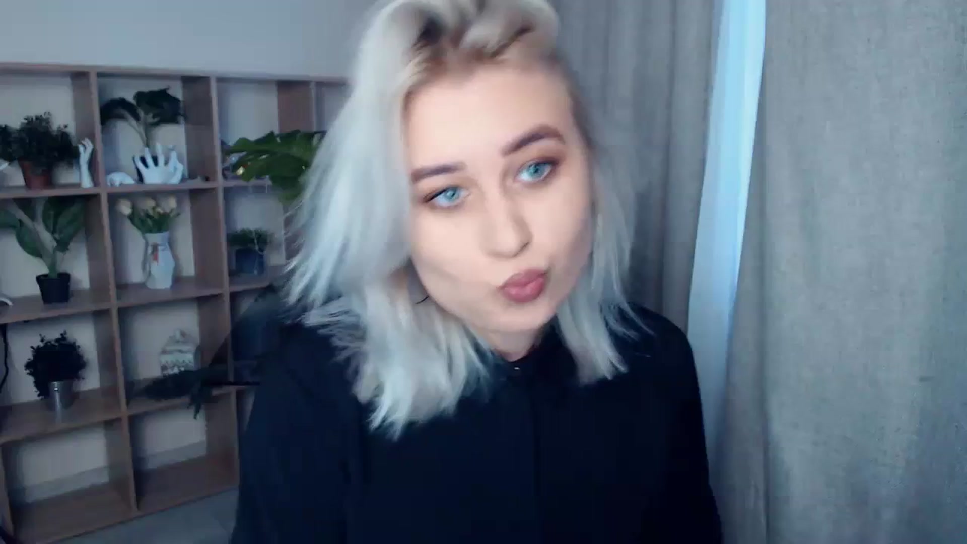 Gallery image thumbnail from Kukla_kolduna's myfreecams stream on, 01/28/2024, 14:55 image 6 of 20