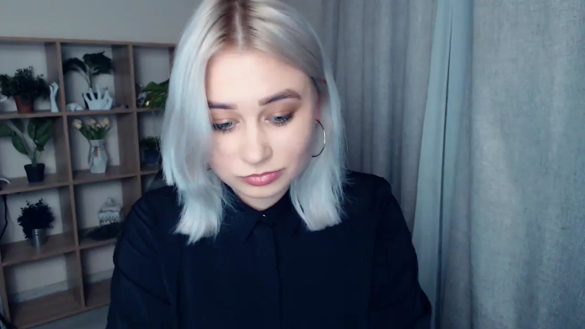 Gallery image thumbnail from Kukla_kolduna's myfreecams stream on, 01/28/2024, 16:55 image 2 of 20