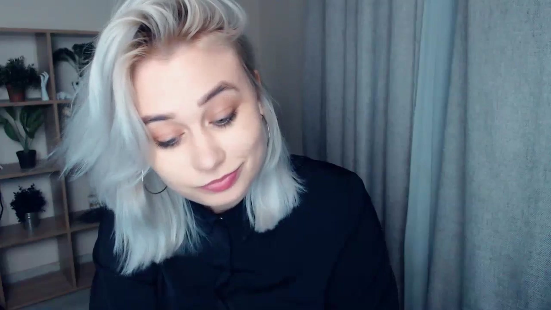 Gallery image thumbnail from Kukla_kolduna's myfreecams stream on, 01/28/2024, 18:58 image 9 of 20