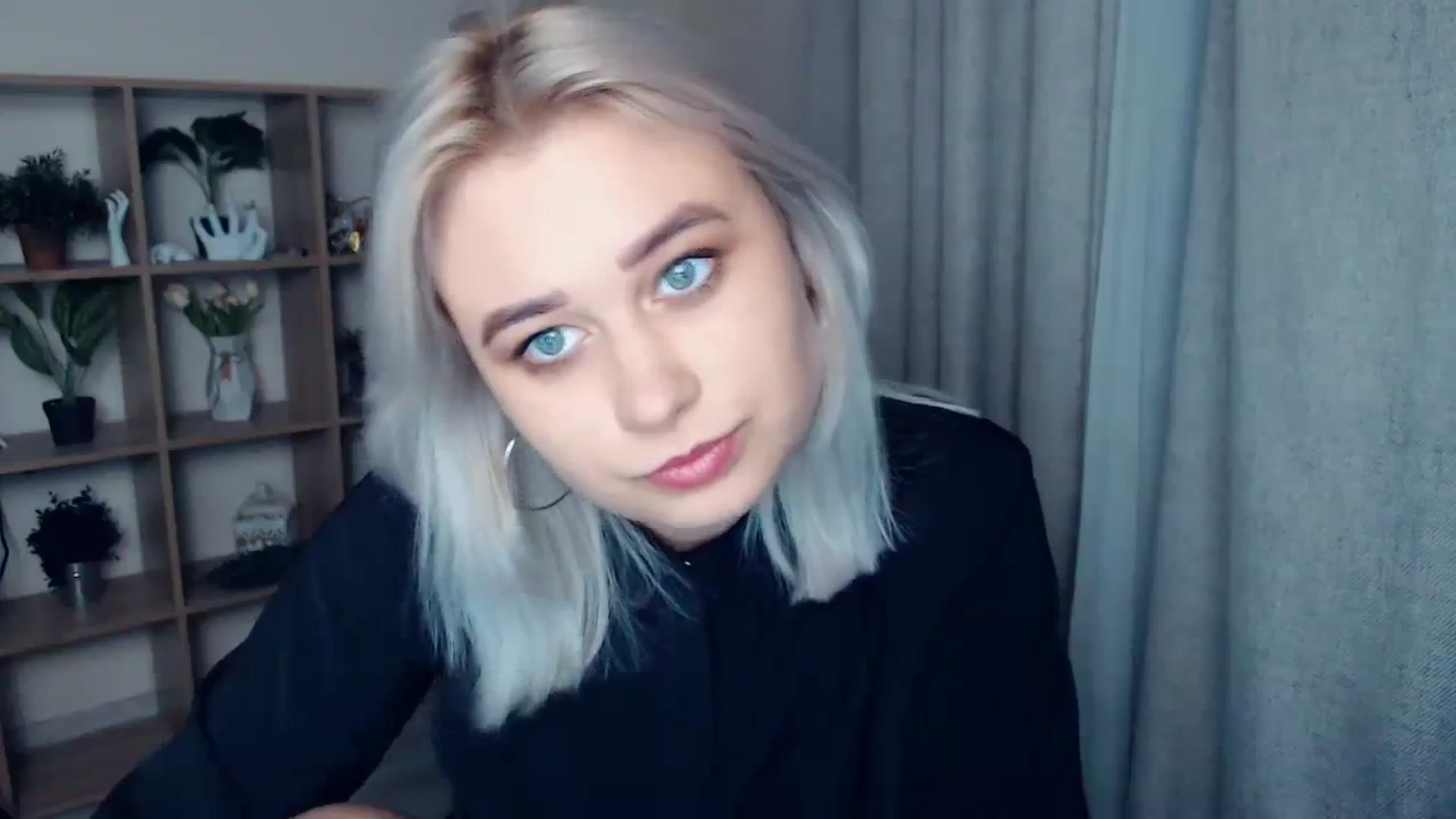 Gallery image thumbnail from Kukla_kolduna's myfreecams stream on, 01/28/2024, 18:58 image 6 of 20