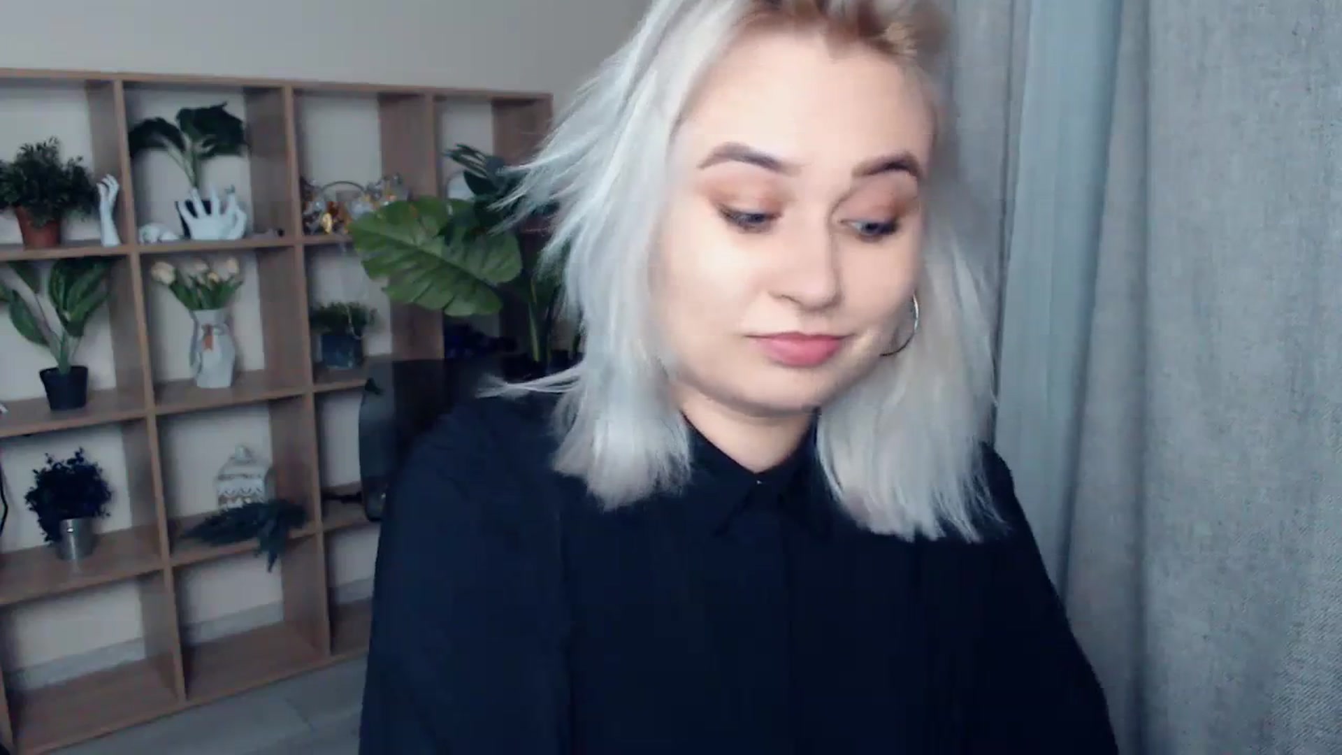 Gallery image thumbnail from Kukla_kolduna's myfreecams stream on, 01/28/2024, 18:58 image 16 of 20