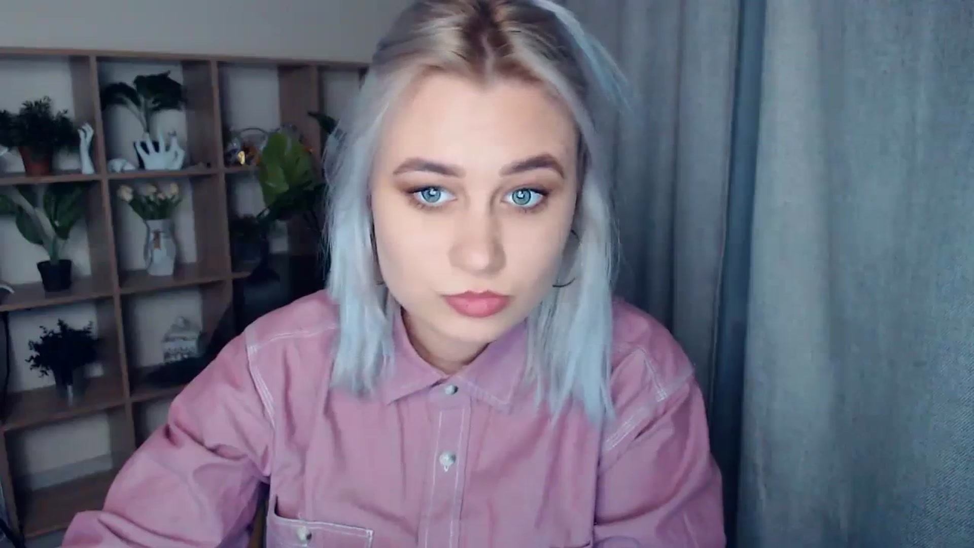 Gallery image thumbnail from Kukla_kolduna's myfreecams stream on, 01/29/2024, 16:52 image 4 of 20